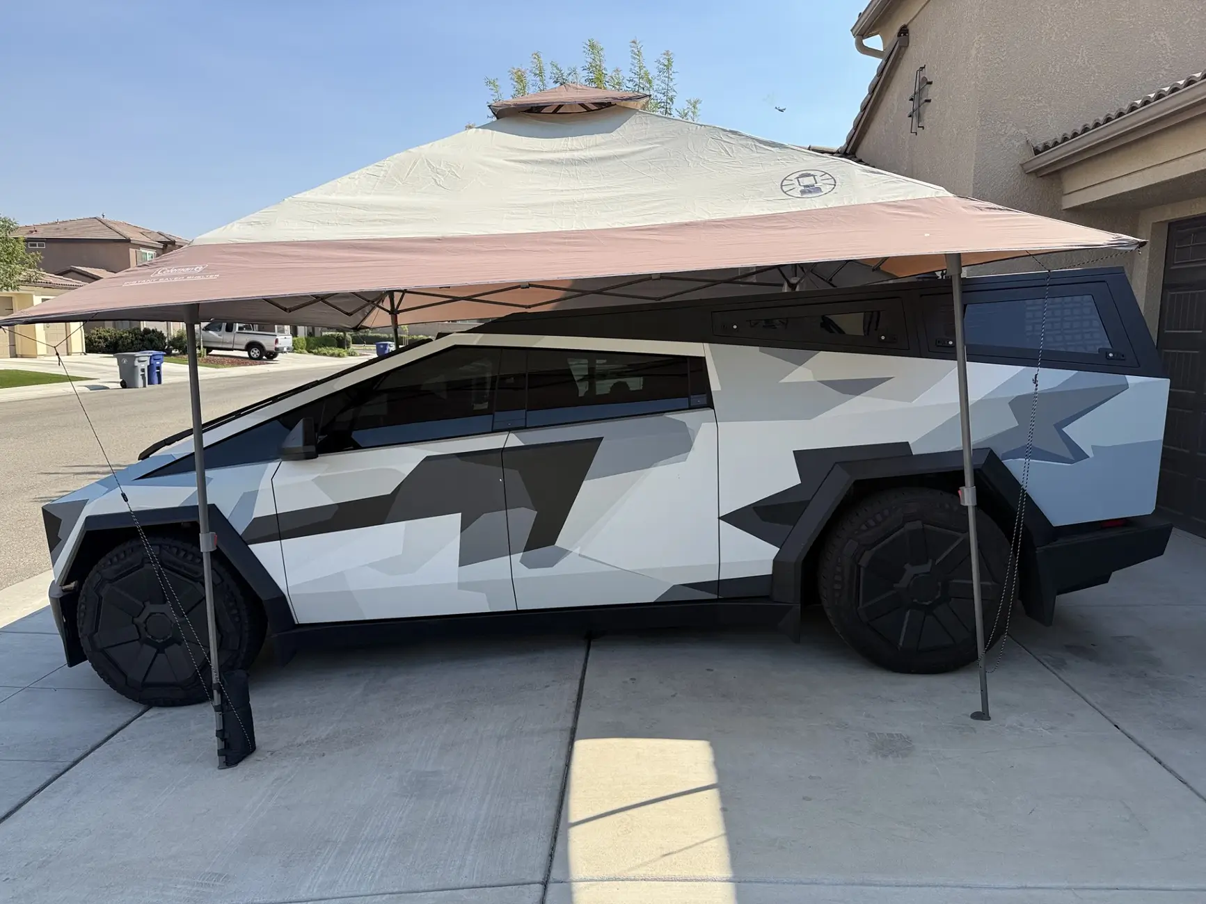 Tesla Cybertruck Urander Rack Mega Thread – Post Your Setup! 1757102772557-bo