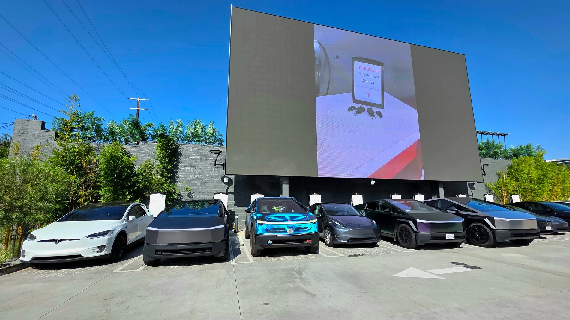 Tesla Cybertruck Visit Mars with us! Next Cyber Odyssey 20250906_095147