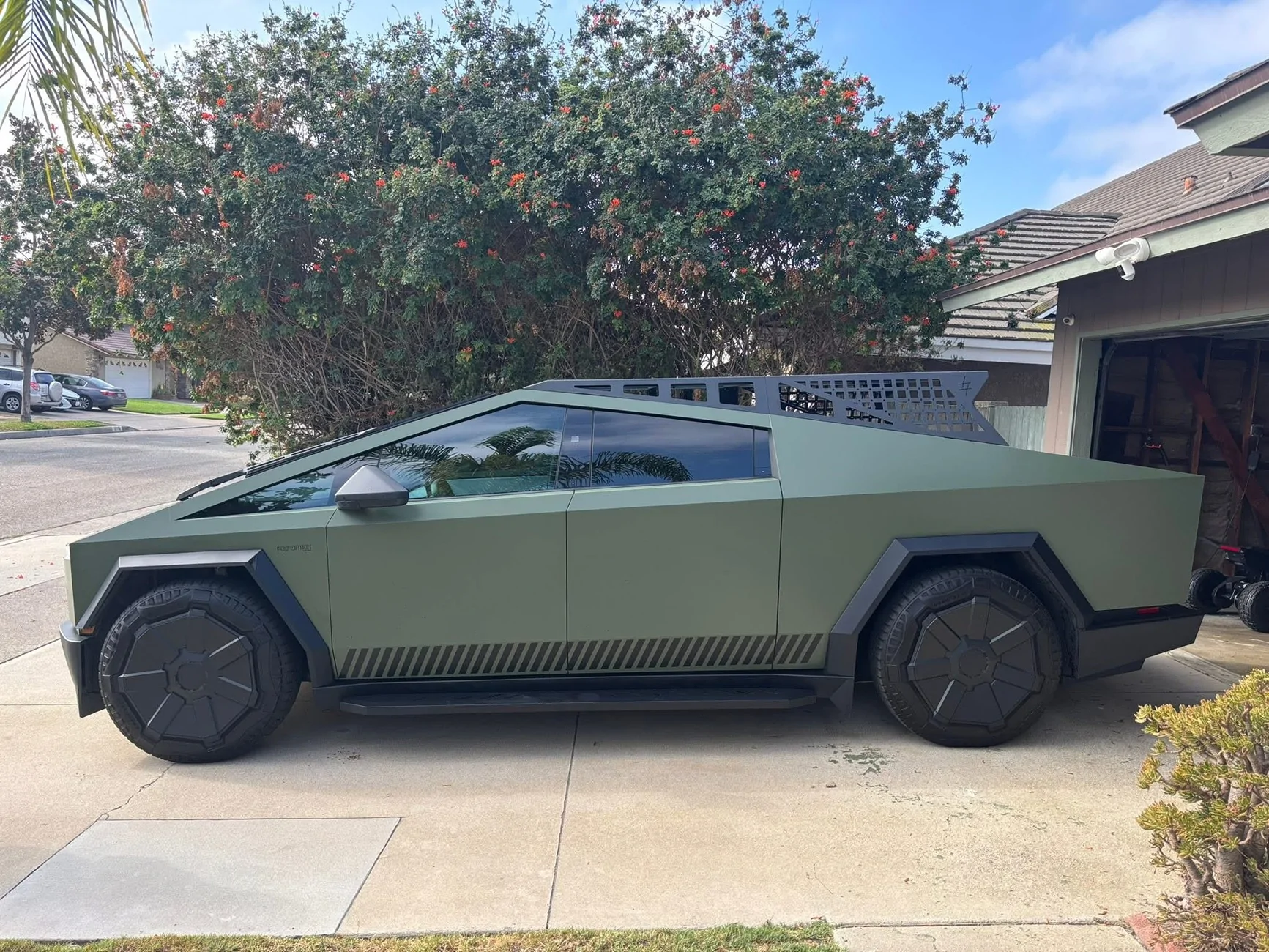 Tesla Cybertruck Cybertruck x Mars Adventure Gear: Show Us Your "Mars-Ready" Setup IMG_7203