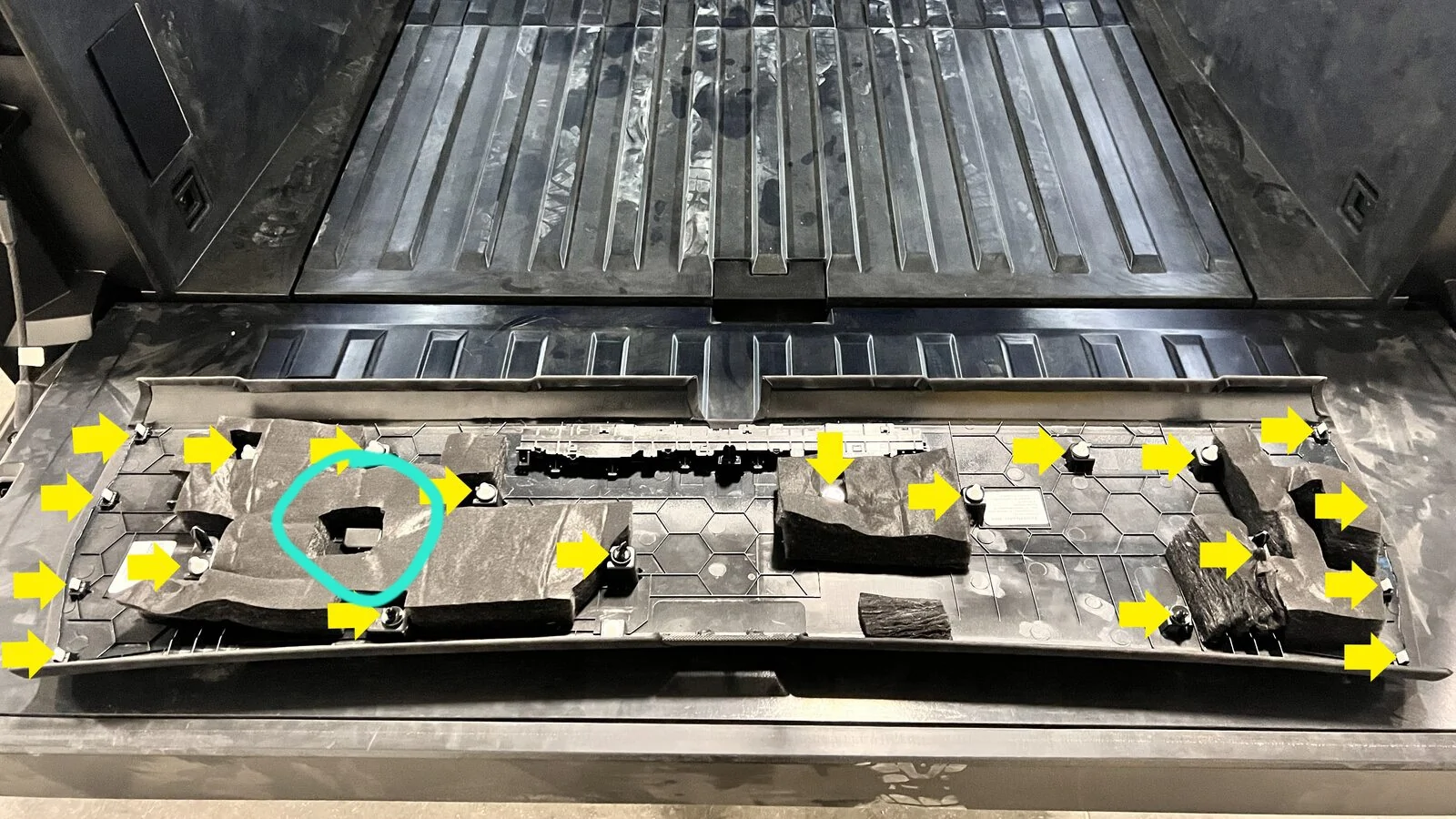 Tesla Cybertruck Headliner clips letting go 20250906_133002