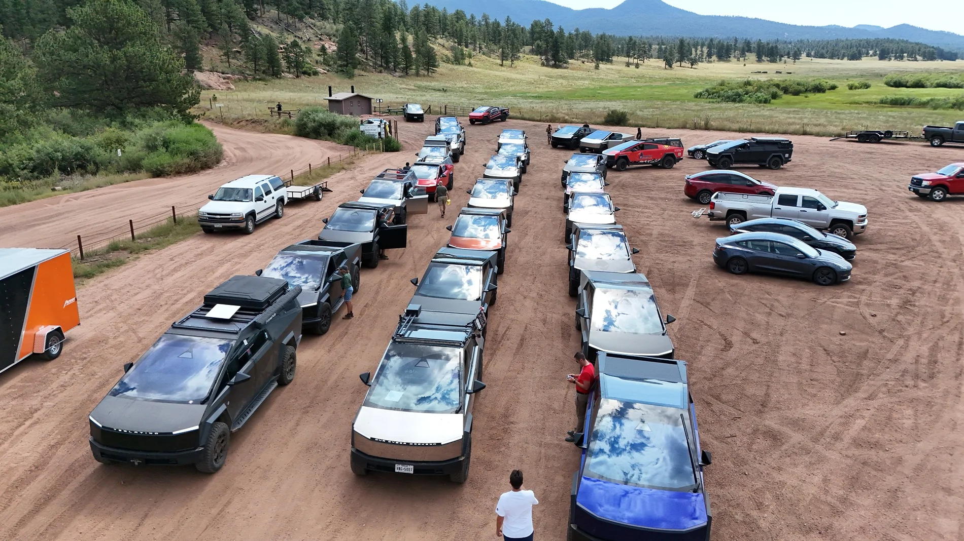 Tesla Cybertruck Unleash Your Cybertruck on Telluride’s Wild Trails! DJI_20250822122044_0027_D