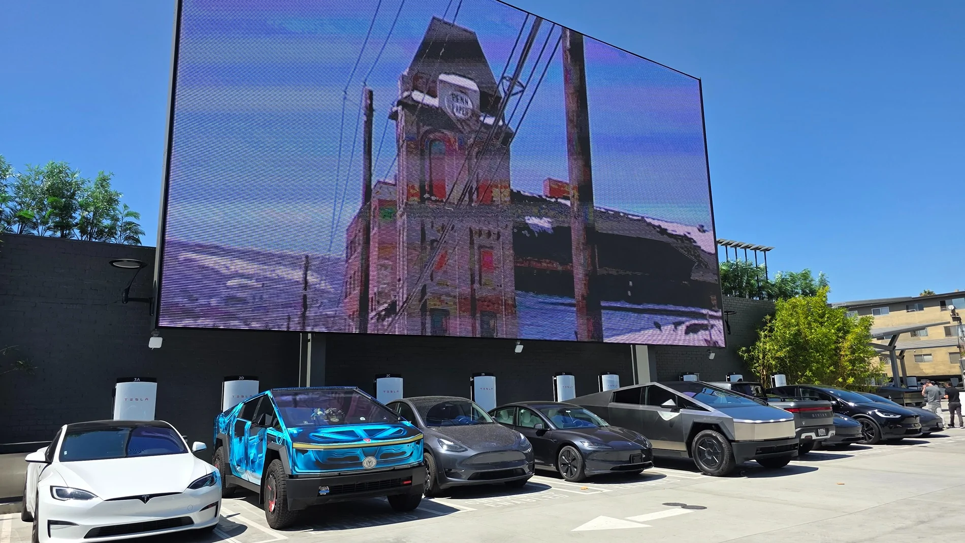 Tesla Cybertruck My Cybertruck + FSD drove from New Mexico to Tesla Diner Grand Opening. Let’s see your best Tesla Diner pics 20250906_130047