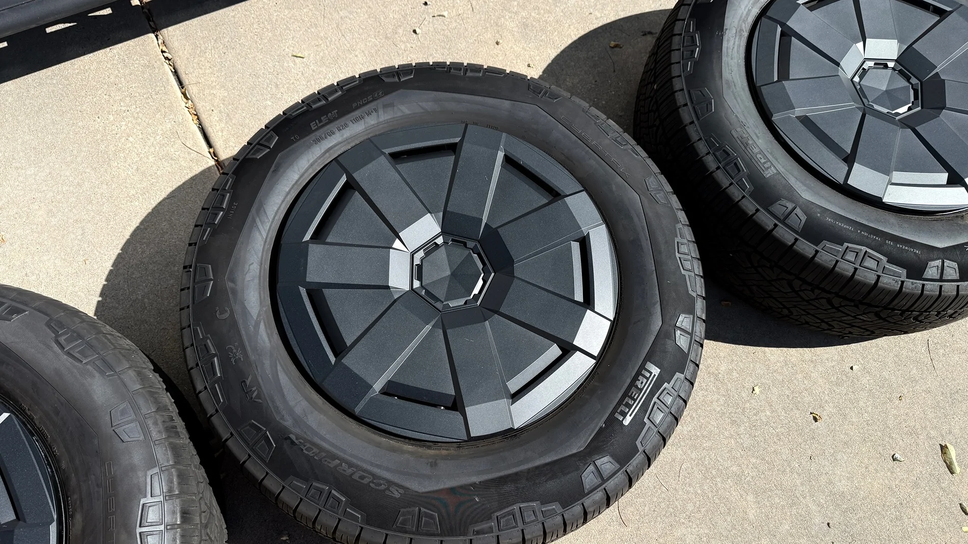Tesla Cybertruck Albuquerque - Core Wheels For Sale 🛞 IMG_3283
