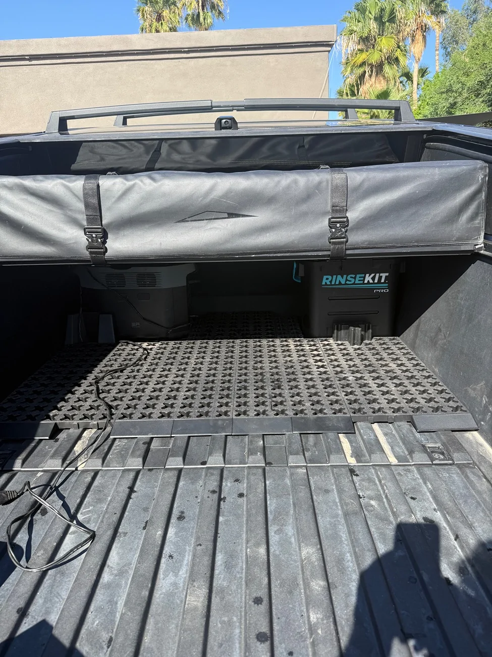 Tesla Cybertruck THULE OUTSET: New type of tent! - Hitch-mounted car tent IMG_5710