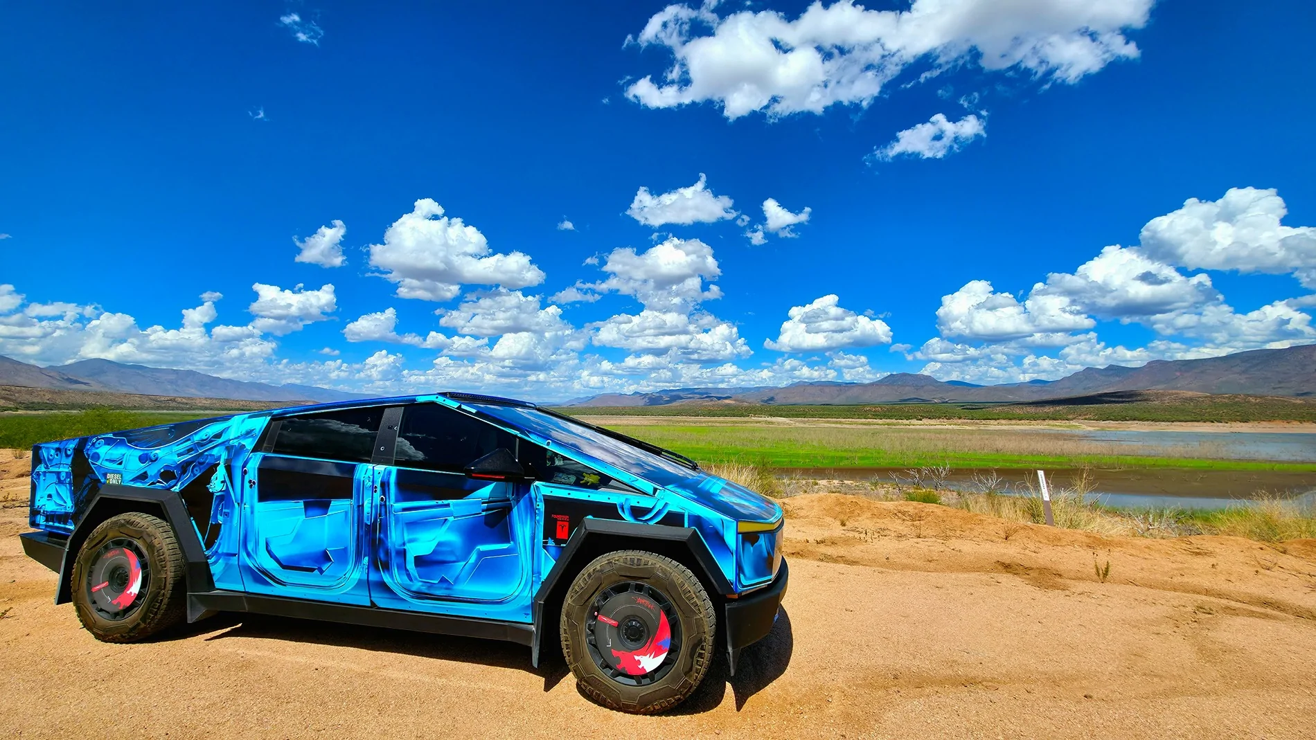 Tesla Cybertruck Daily random Cybertruck photos thread - Post Yours! 📸 🤳 20250911_130850