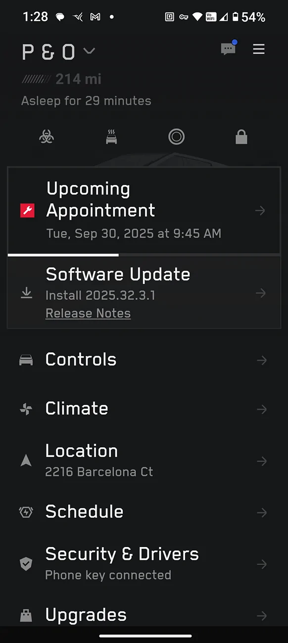 Tesla Cybertruck 2025.32.3.1 Update Now Live 🚨 1000043541