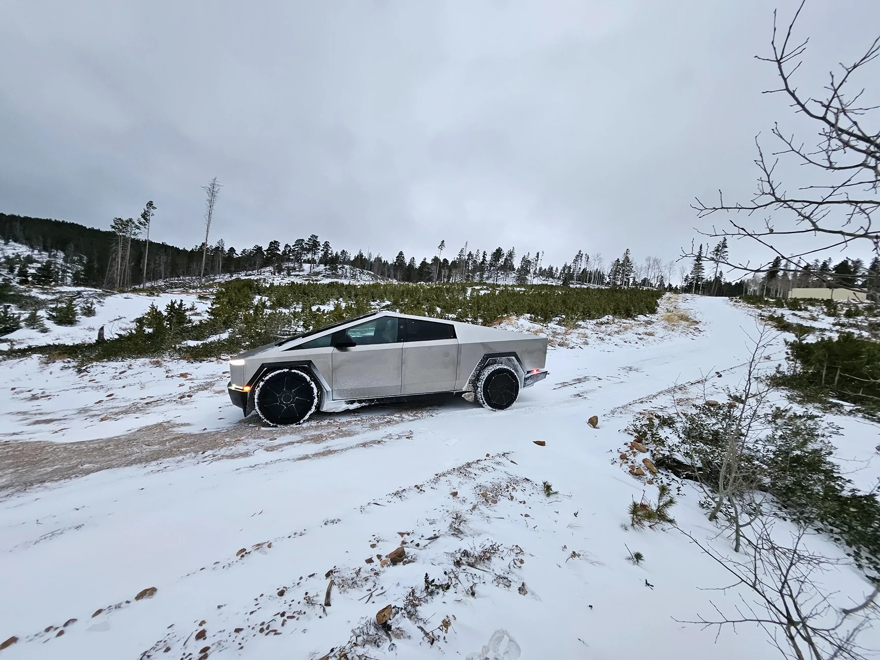 Tesla Cybertruck BestEvMod’s September Giveaway for Cybertruck Owners! 20241126_161800