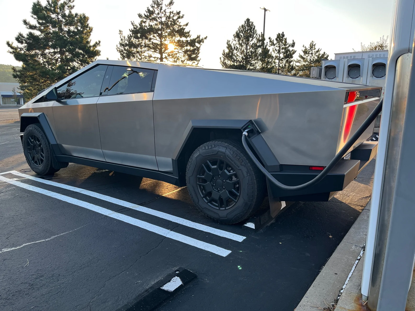 Tesla Cybertruck Daily random Cybertruck photos thread - Post Yours! 📸 🤳 IMG_2636