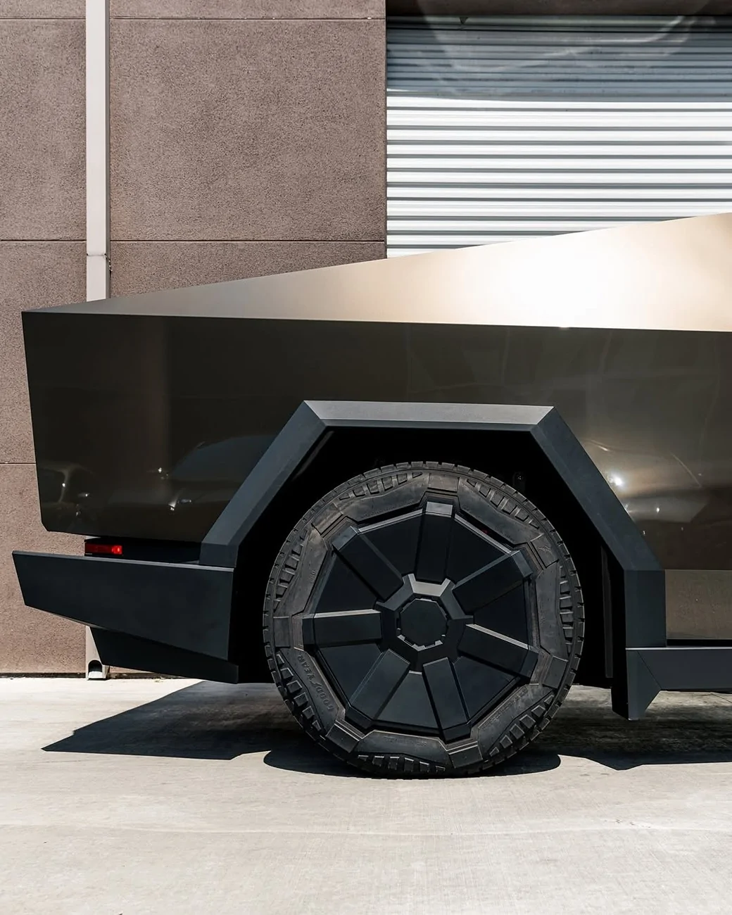 Tesla Cybertruck Pure PPF Platinum Cybertruck by One of One San Diego SnapInsta.to_518033391_18513381448025113_5528158556809452572_n