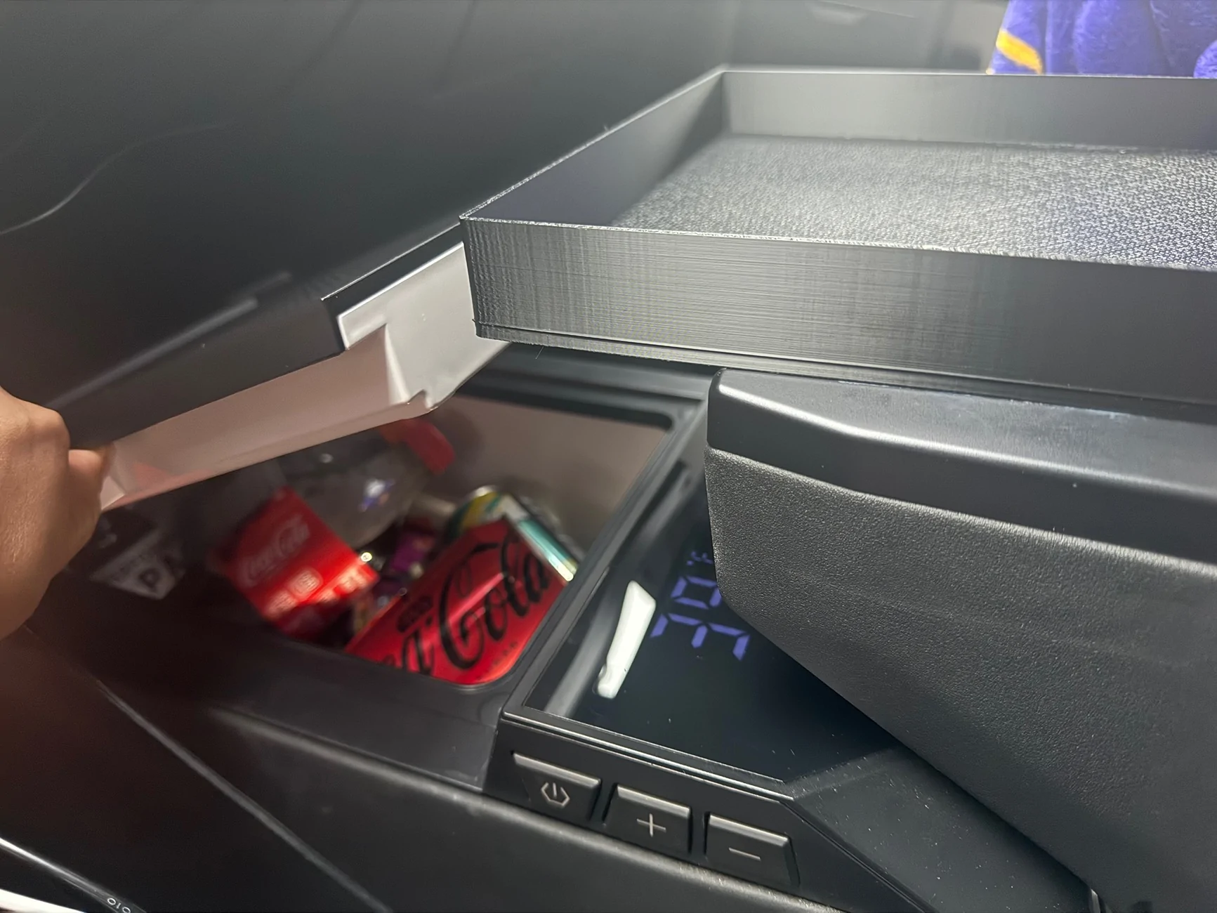 Tesla Cybertruck 3D printable Cybertruck Food Tray IMG_8614