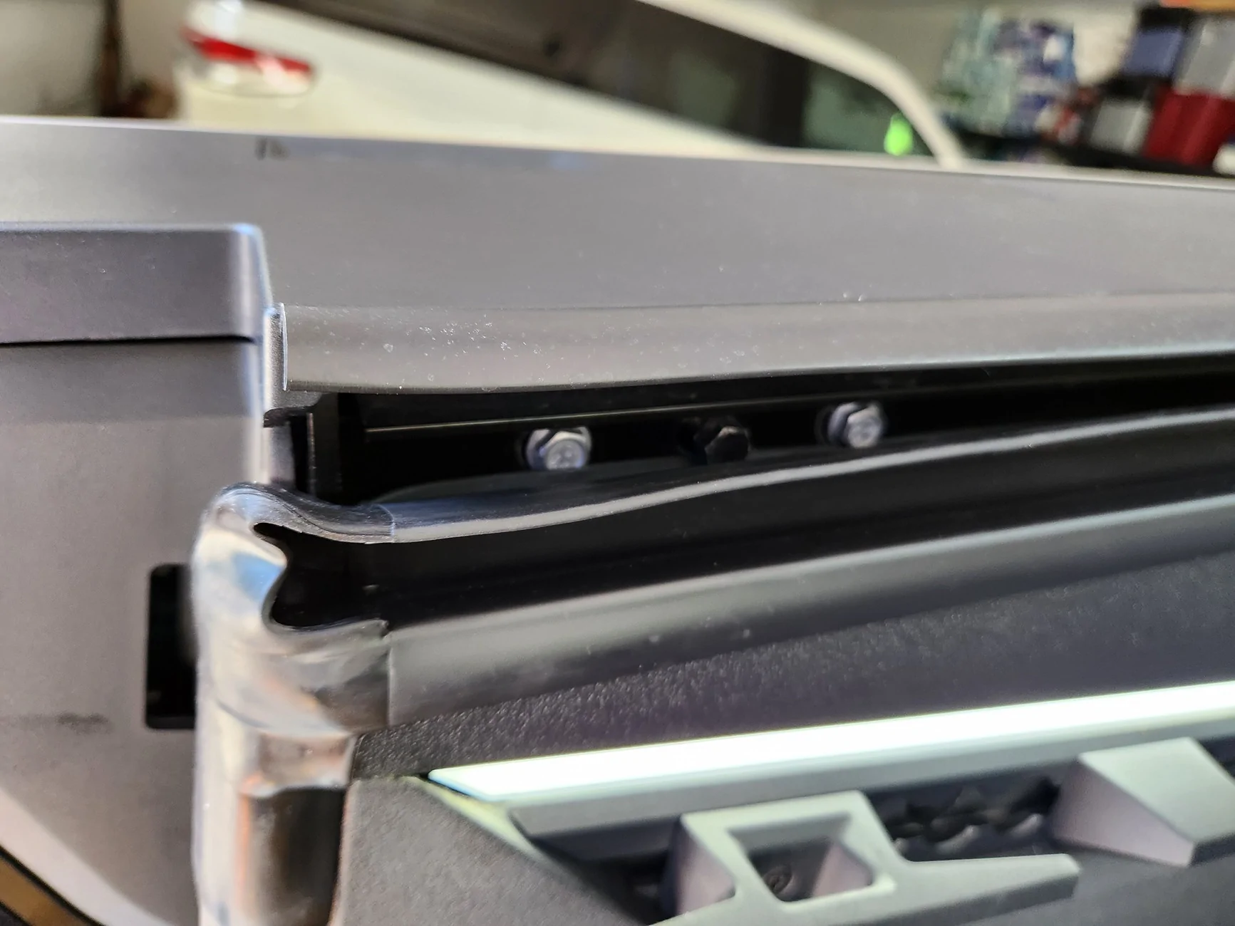 Tesla Cybertruck Any way to make tonneau cover close tighter? 20250920_134102