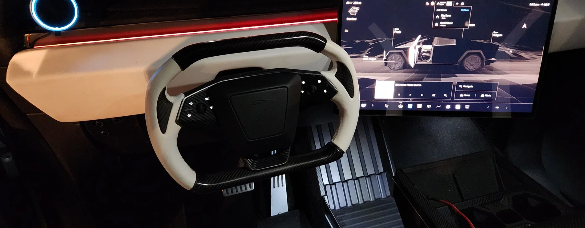 Tesla Cybertruck Yoke Alternative 20250921_211258