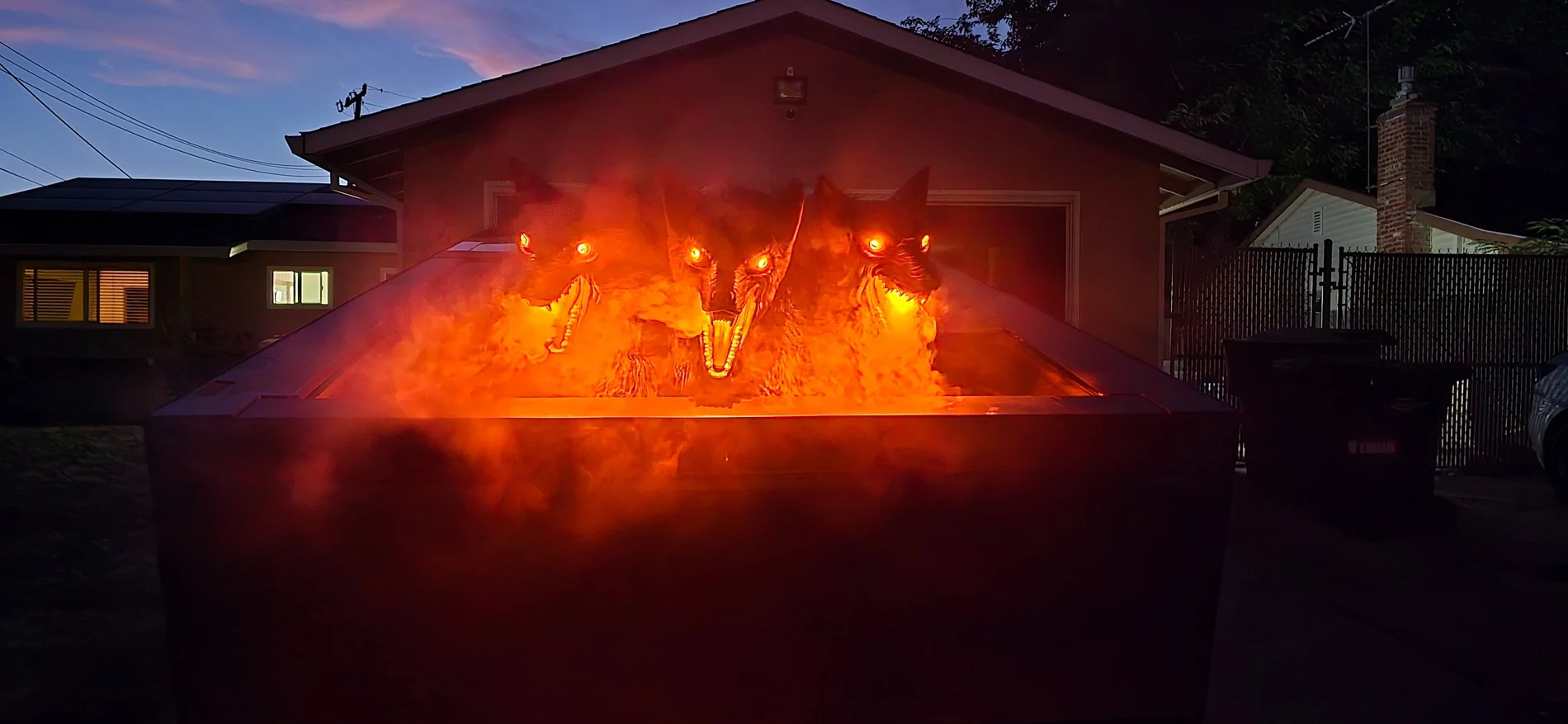 Tesla Cybertruck 📐🎃 Animatronic Cerberus in the Cyberbeast + fog - Ain't gunna be late to the Halloween game this year! 20250817_203725