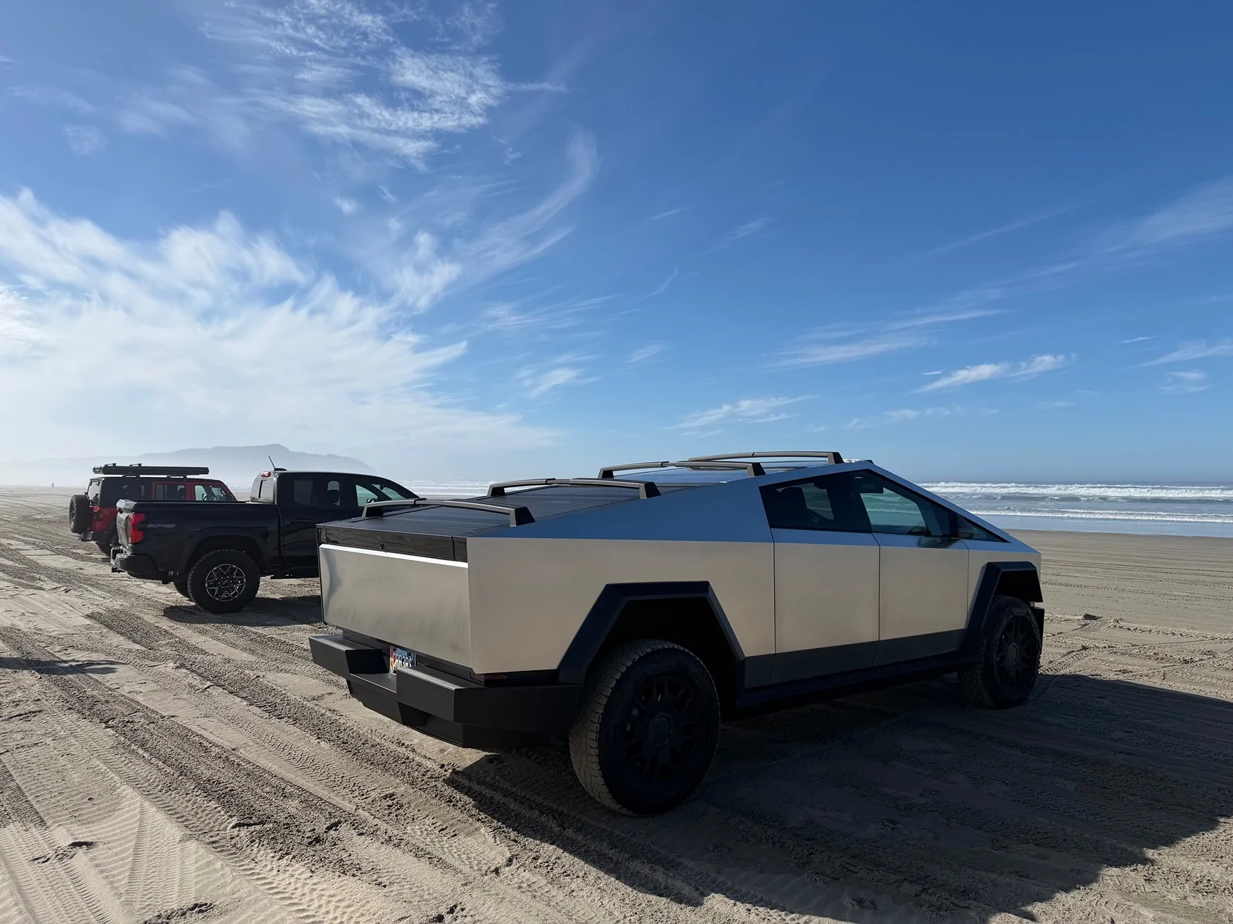 Tesla Cybertruck What did you do TO / WITH your Cybertruck today? 👨🏻‍🔧🧰🚿🛠 IMG_0925