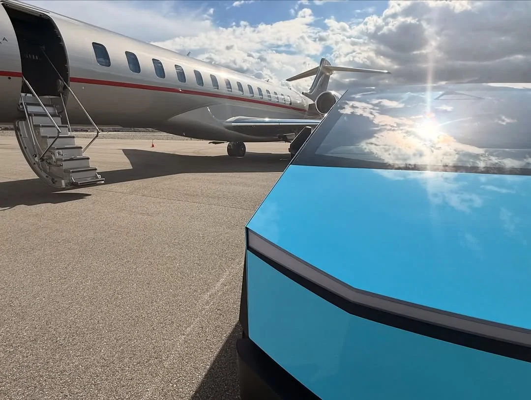 Tesla Cybertruck Pure PPF Miami Blue Cybertruck by Empire Custom Wraps SnapInsta.to_556229430_18053272139559206_3666653733243055542_n