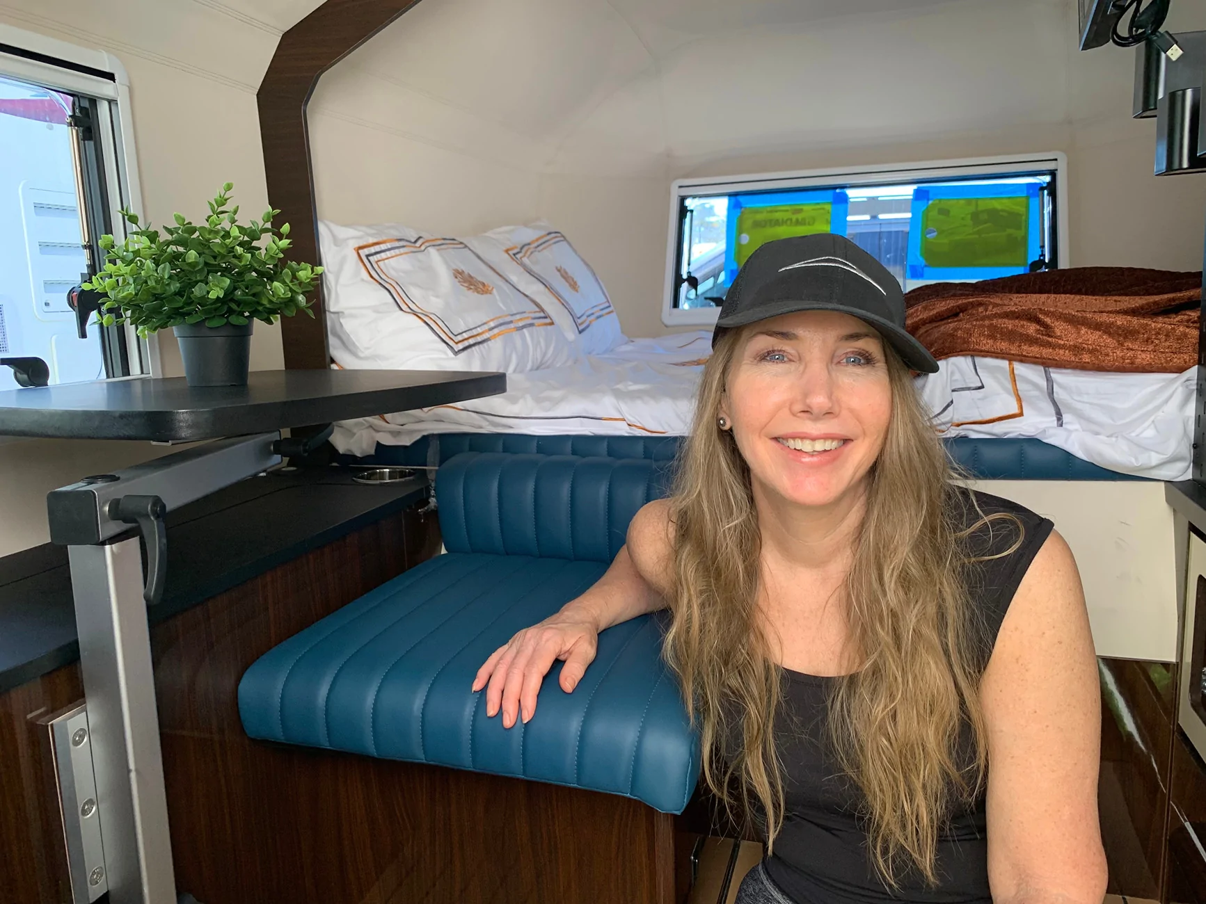 Tesla Cybertruck Cyberlandr for Cybertruck Jennifer In Hotomobil 2