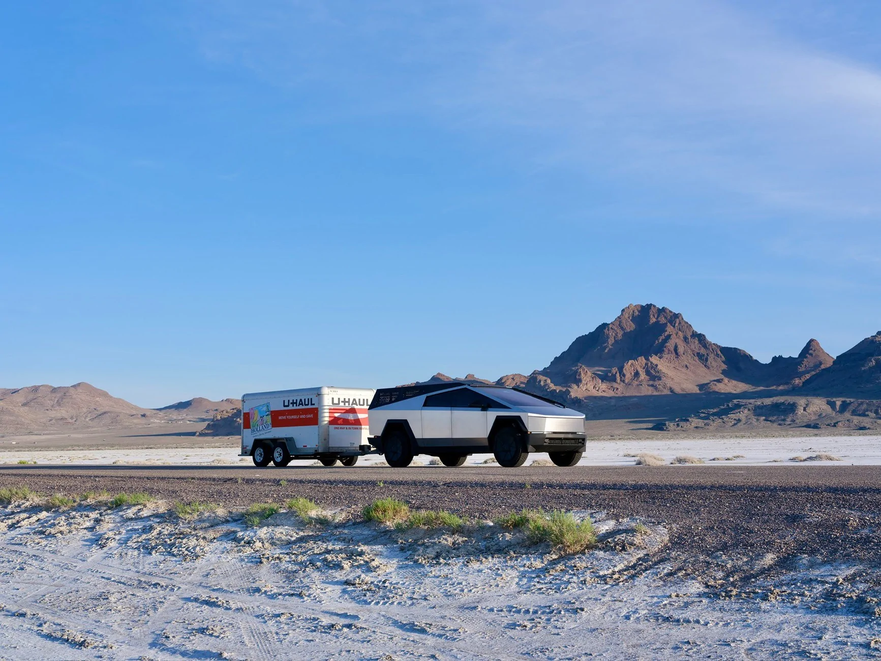 Tesla Cybertruck Tesla patents inflatable aerodynamic bed airbag to improve Cybertruck towing range IMG_3692