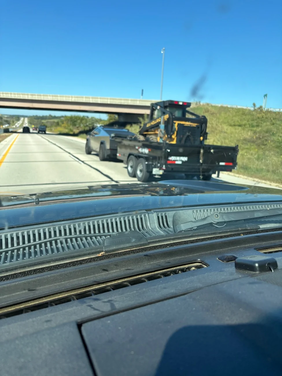 Tesla Cybertruck 🦾 Cybertruck doing truck stuff!  Post your photos! IMG_0725
