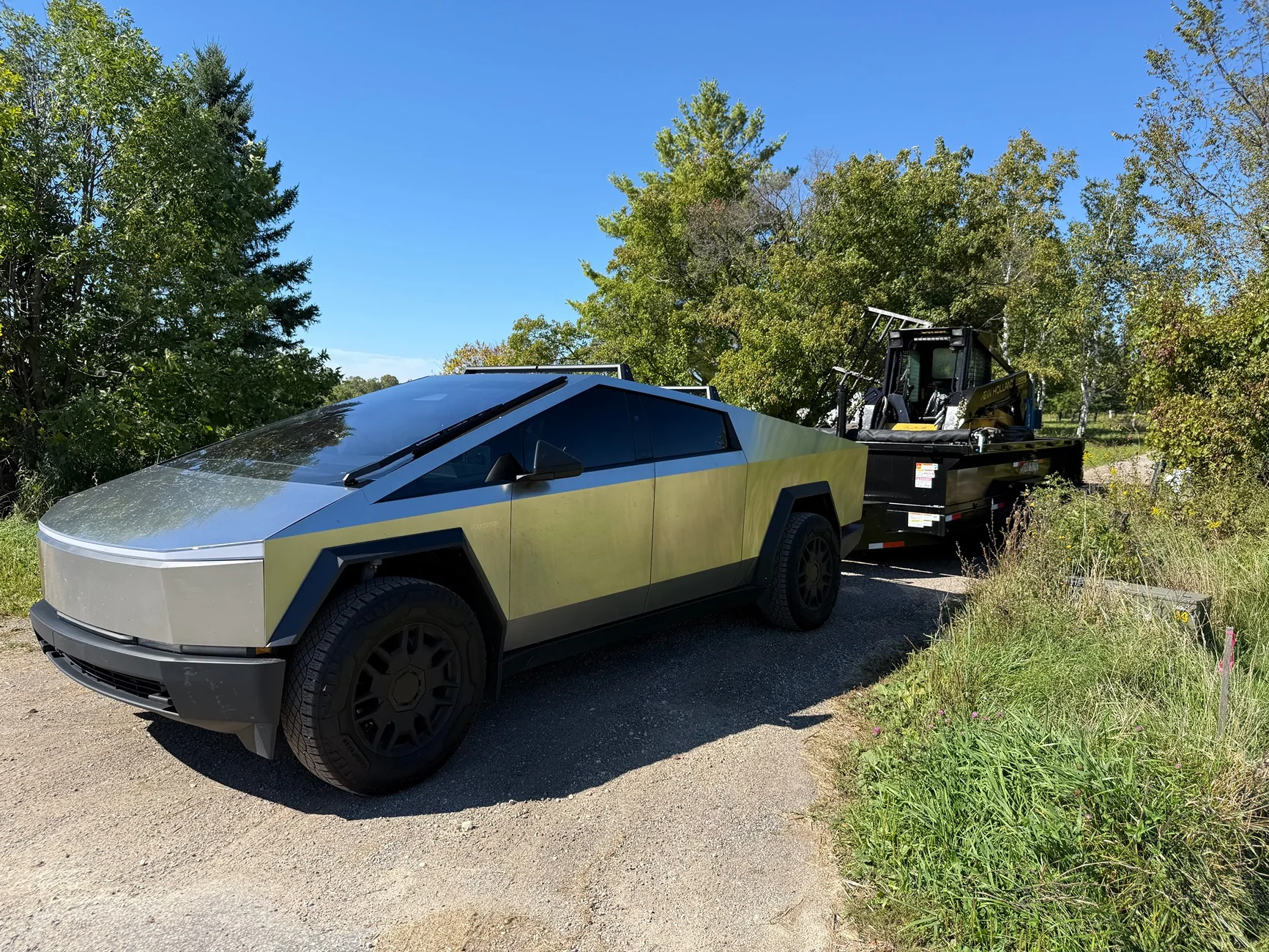 Tesla Cybertruck 🦾 Cybertruck doing truck stuff!  Post your photos! IMG_0971
