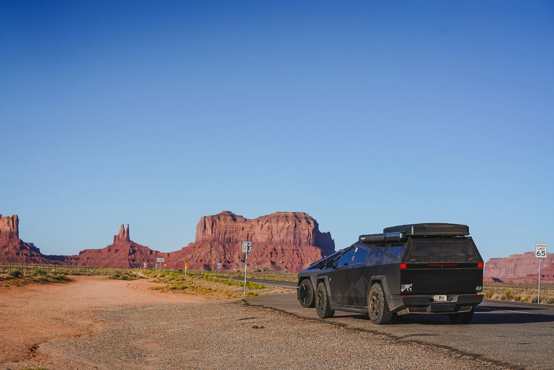 Tesla Cybertruck Overlanding Adventure in Monument Valley DSC06904