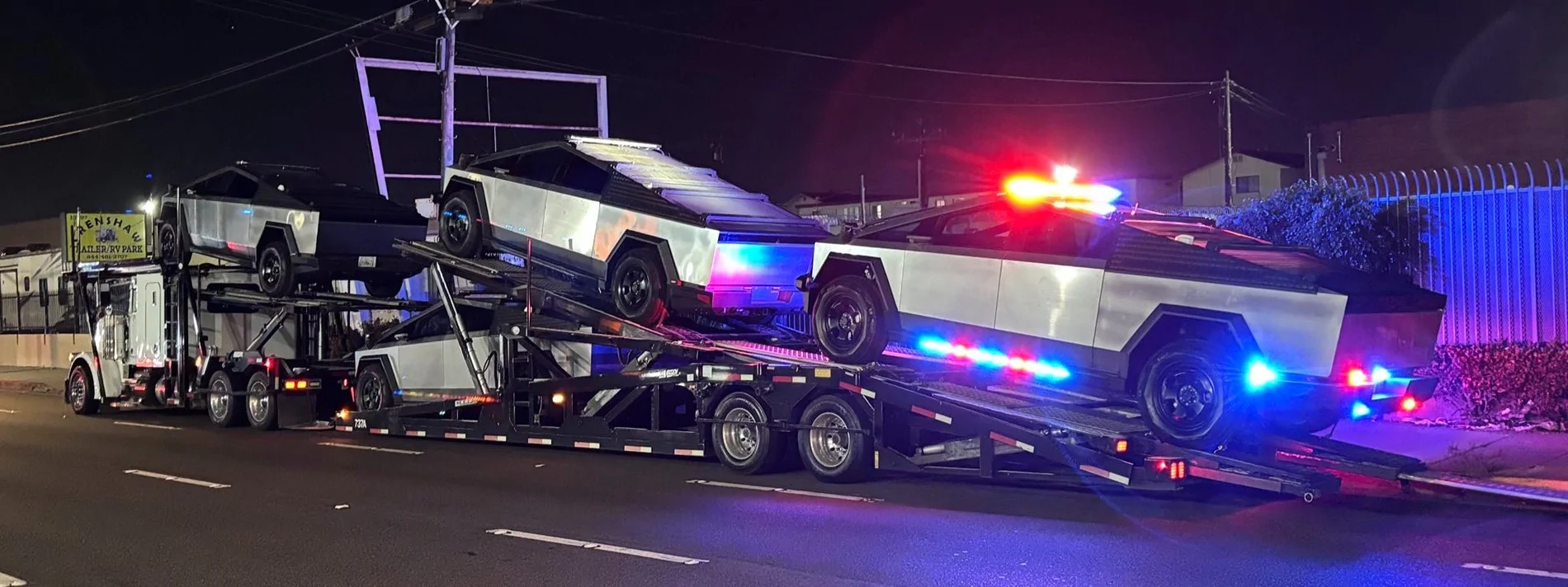 Tesla Cybertruck Las Vegas Police Cybertrucks Delivered & Placed Into Duty G2OjAFTaIAEfKO