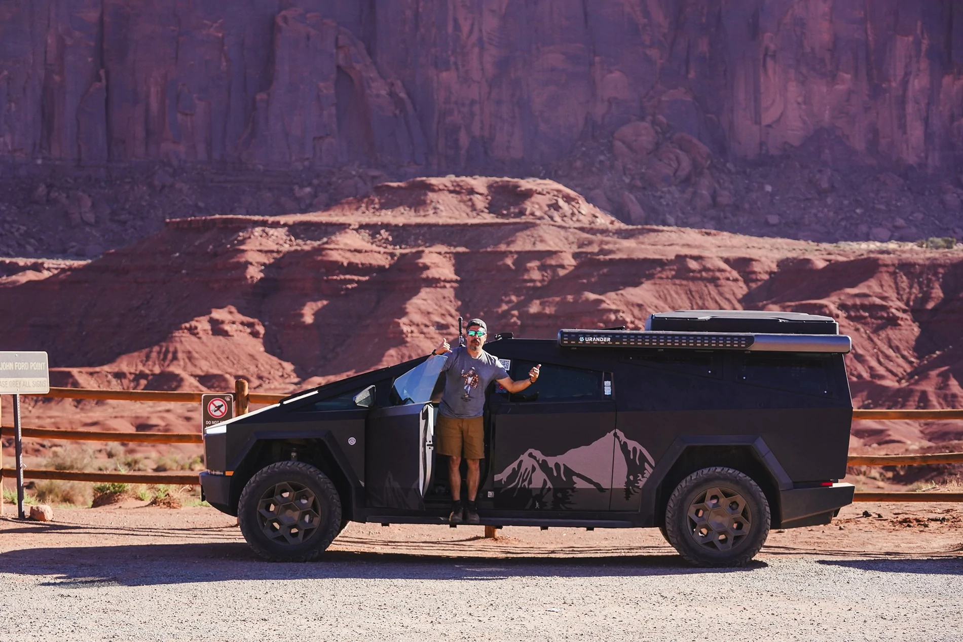 Tesla Cybertruck Overlanding Adventure in Monument Valley Screenshot 2025-10-03 at 8.22.10 PM