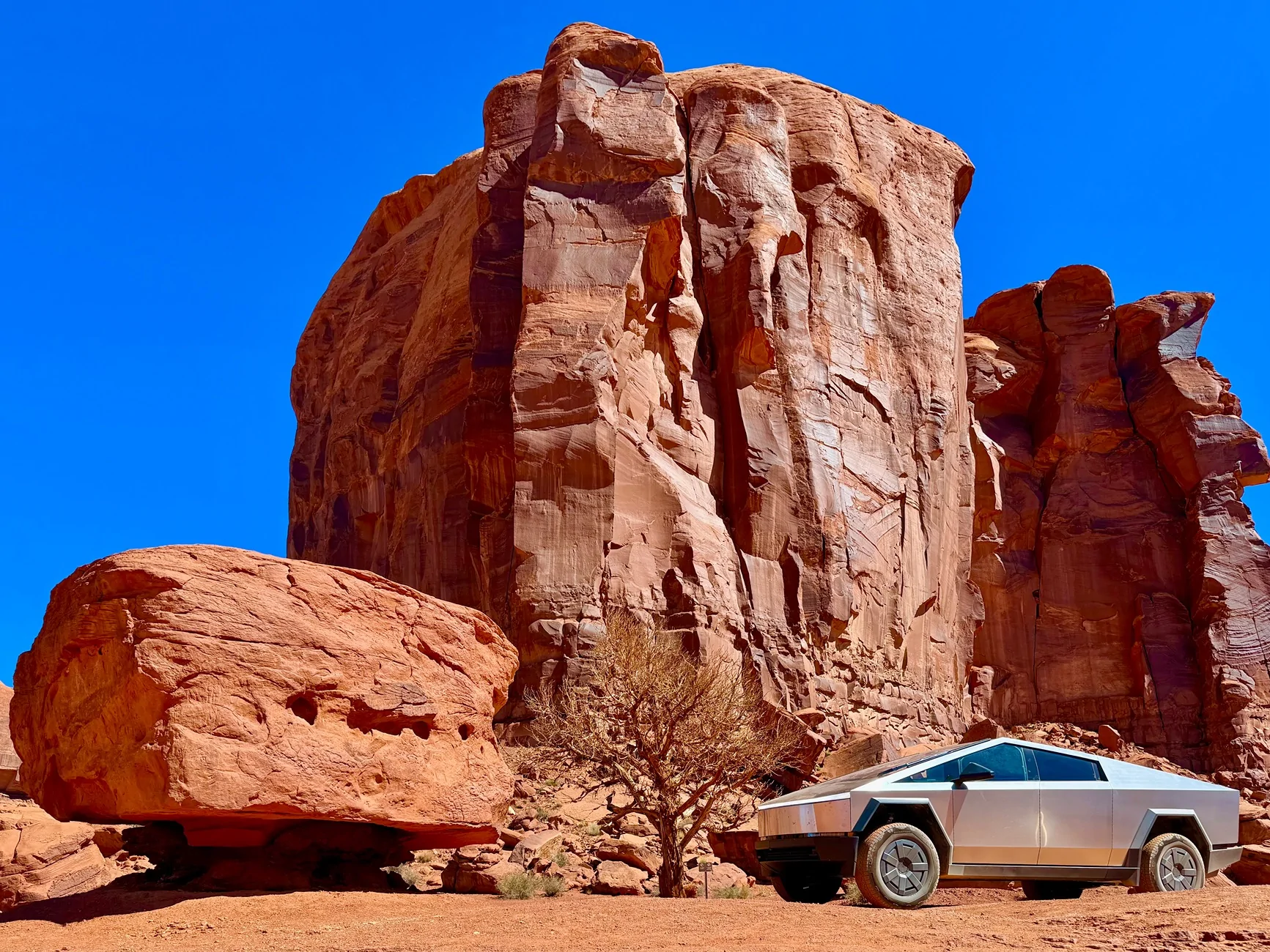 Tesla Cybertruck Overlanding Adventure in Monument Valley IMG_2479