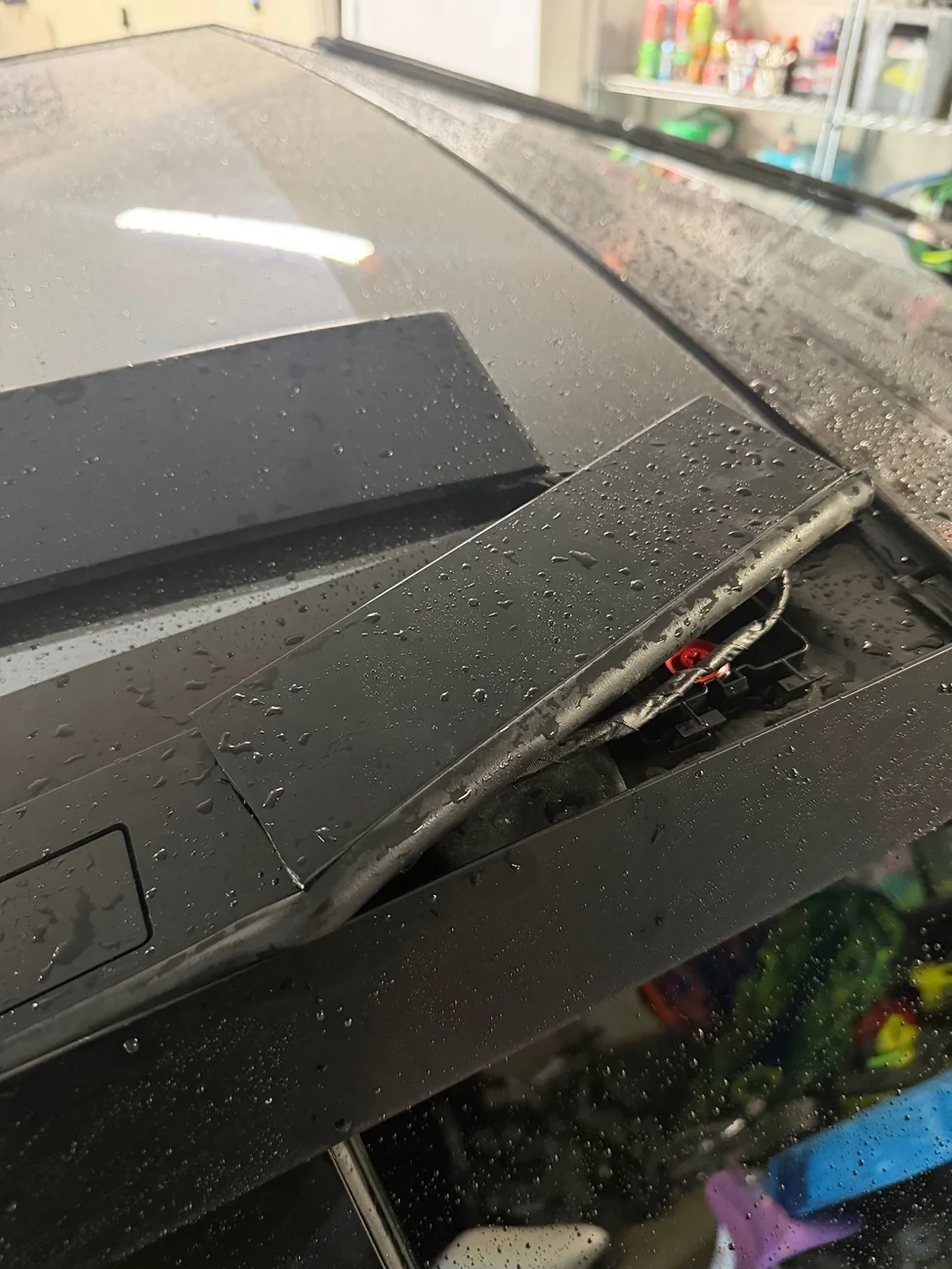 Tesla Cybertruck Cybertruck Light Bar Flew Off on the Freeway – Need Advice IMG_0701