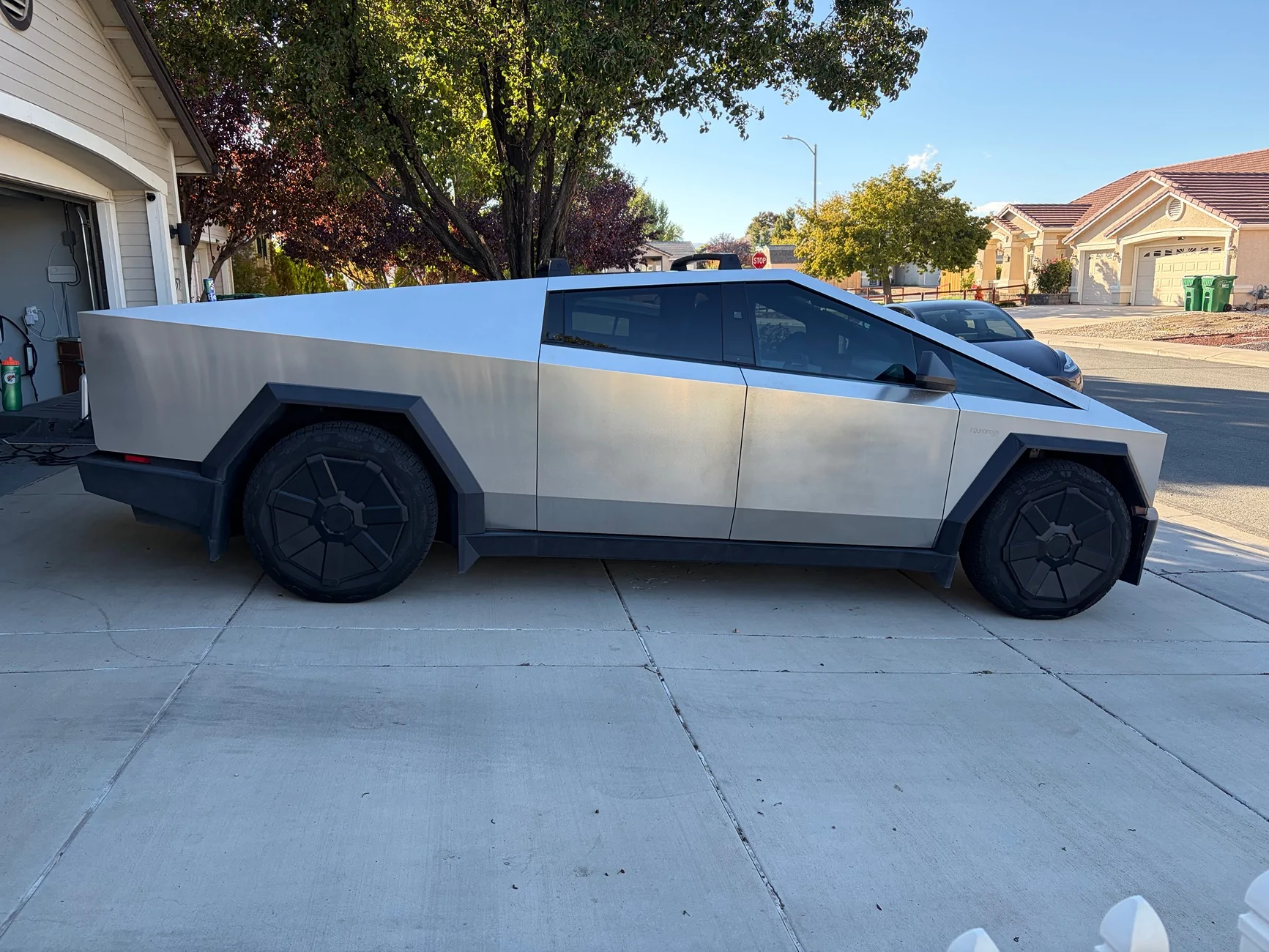 Tesla Cybertruck Pirelli Scorpion All-Season Tires on Cyber wheels IMG_8422