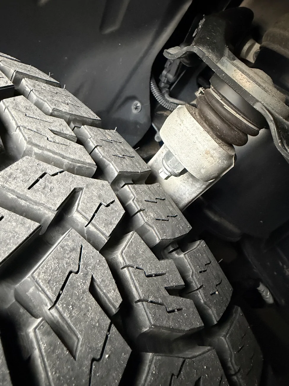 Toyo AT3 EV tires (285/70/r20) installed | Tesla Cybertruck Forum ...