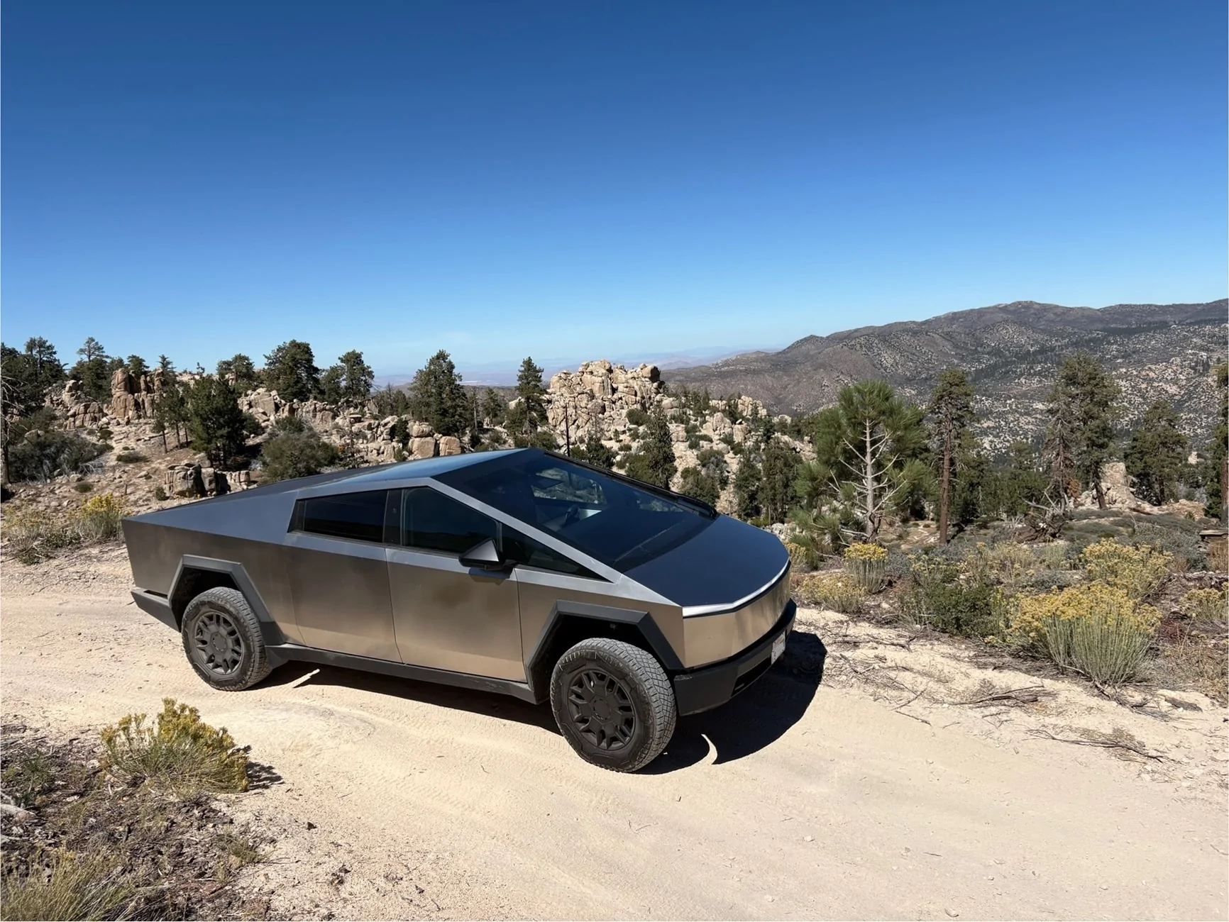 Tesla Cybertruck Daily random Cybertruck photos thread - Post Yours! 📸 🤳 IMG_7776