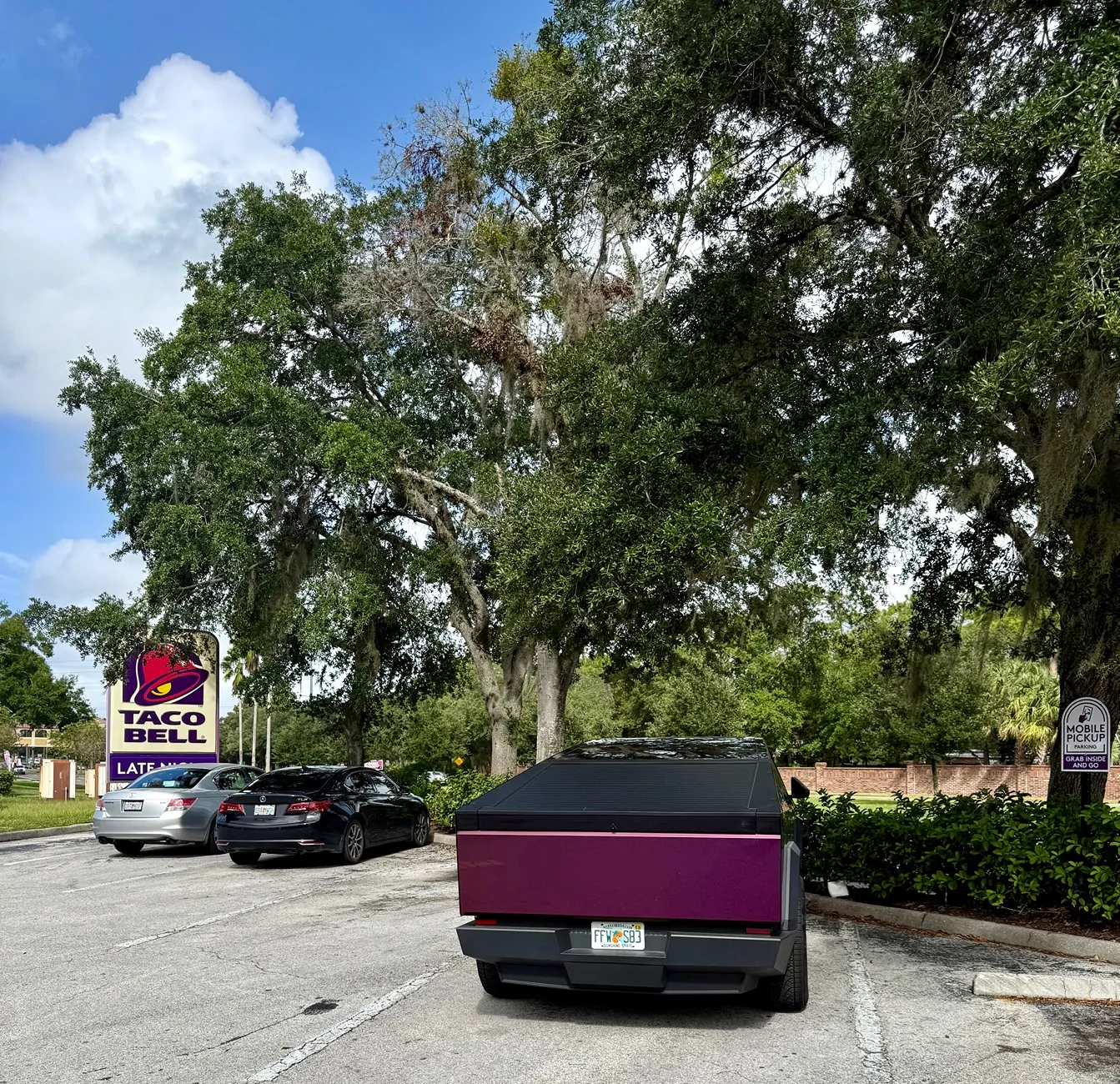 Tesla Cybertruck Daily random Cybertruck photos thread - Post Yours! 📸 🤳 IMG_2323