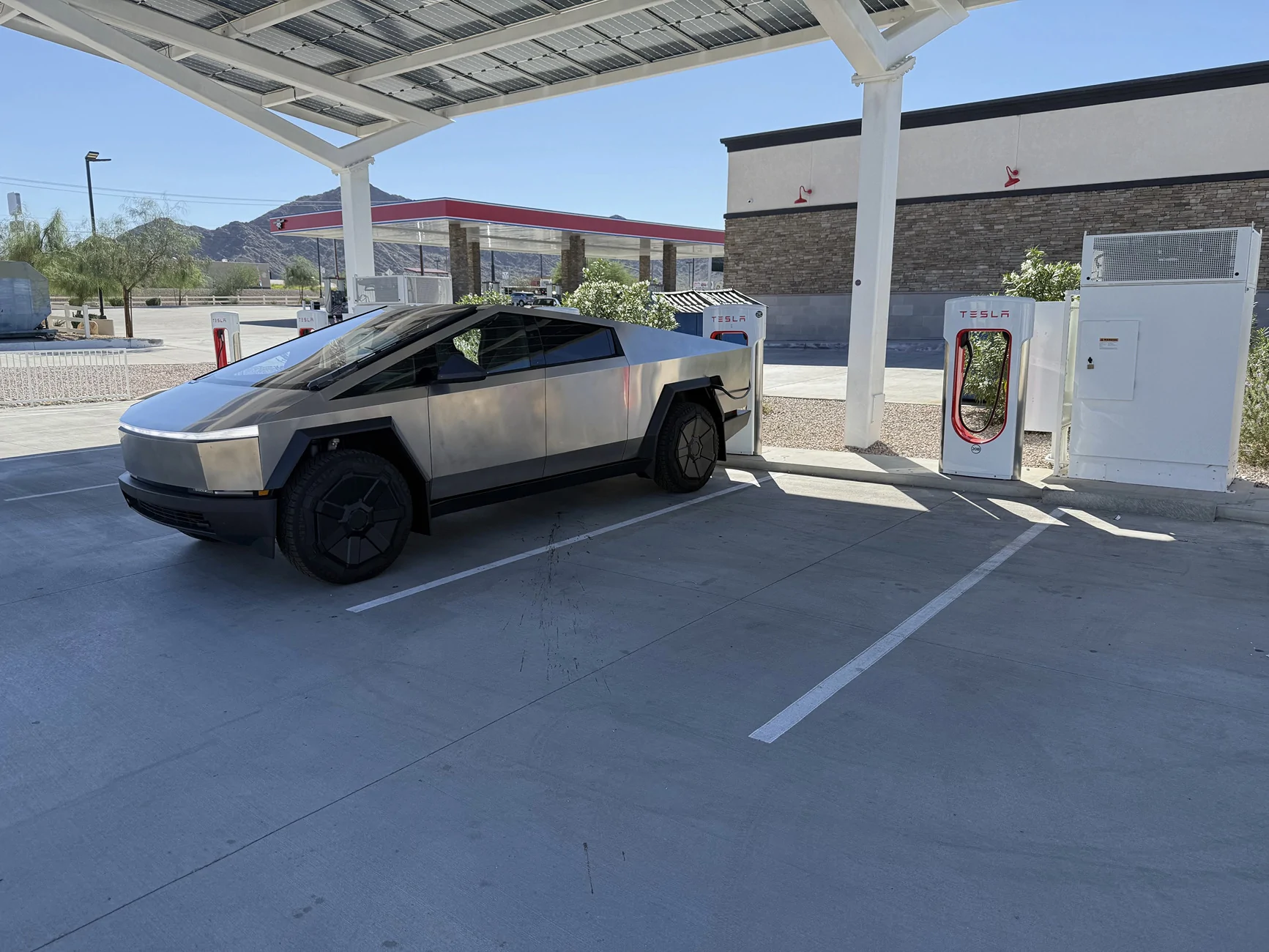 Tesla Cybertruck Daily random Cybertruck photos thread - Post Yours! 📸 🤳 IMG_3565