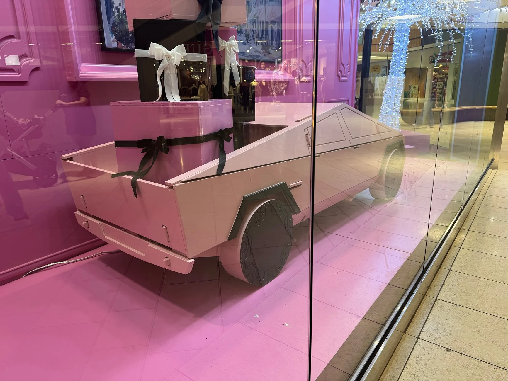 Tesla Cybertruck Plywood Cybertruck model at Dallas Galleria IMG_9954