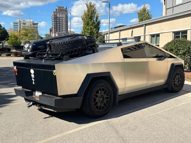Tesla Cybertruck Turning factory crossbars into functional rack IMG_2001