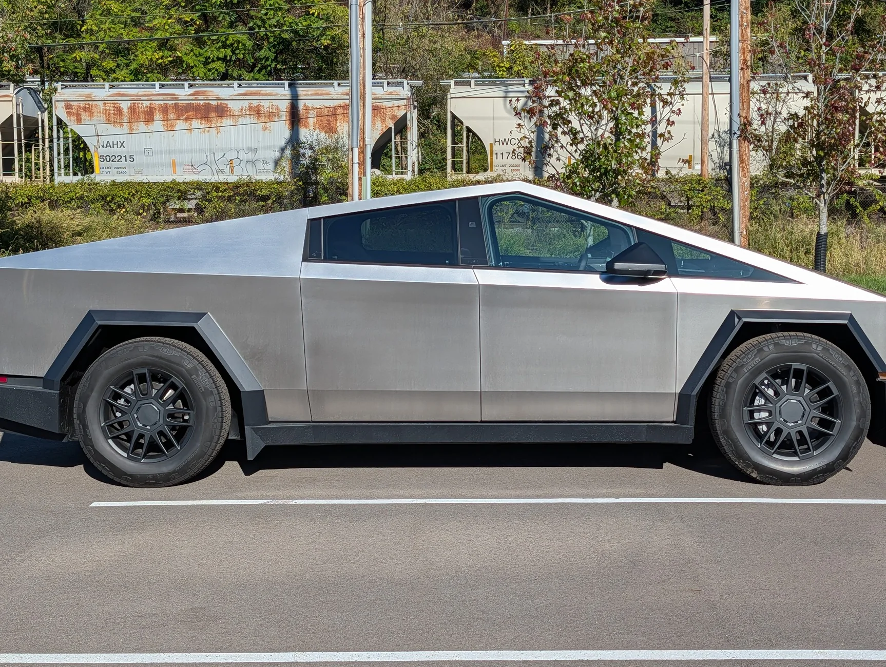 Tesla Cybertruck Caught my CT in the sun and... 4373