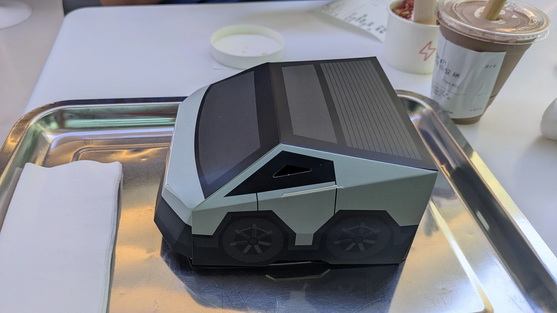 Tesla Cybertruck Tesla Diner by way of 3K mile road trip 1000016273