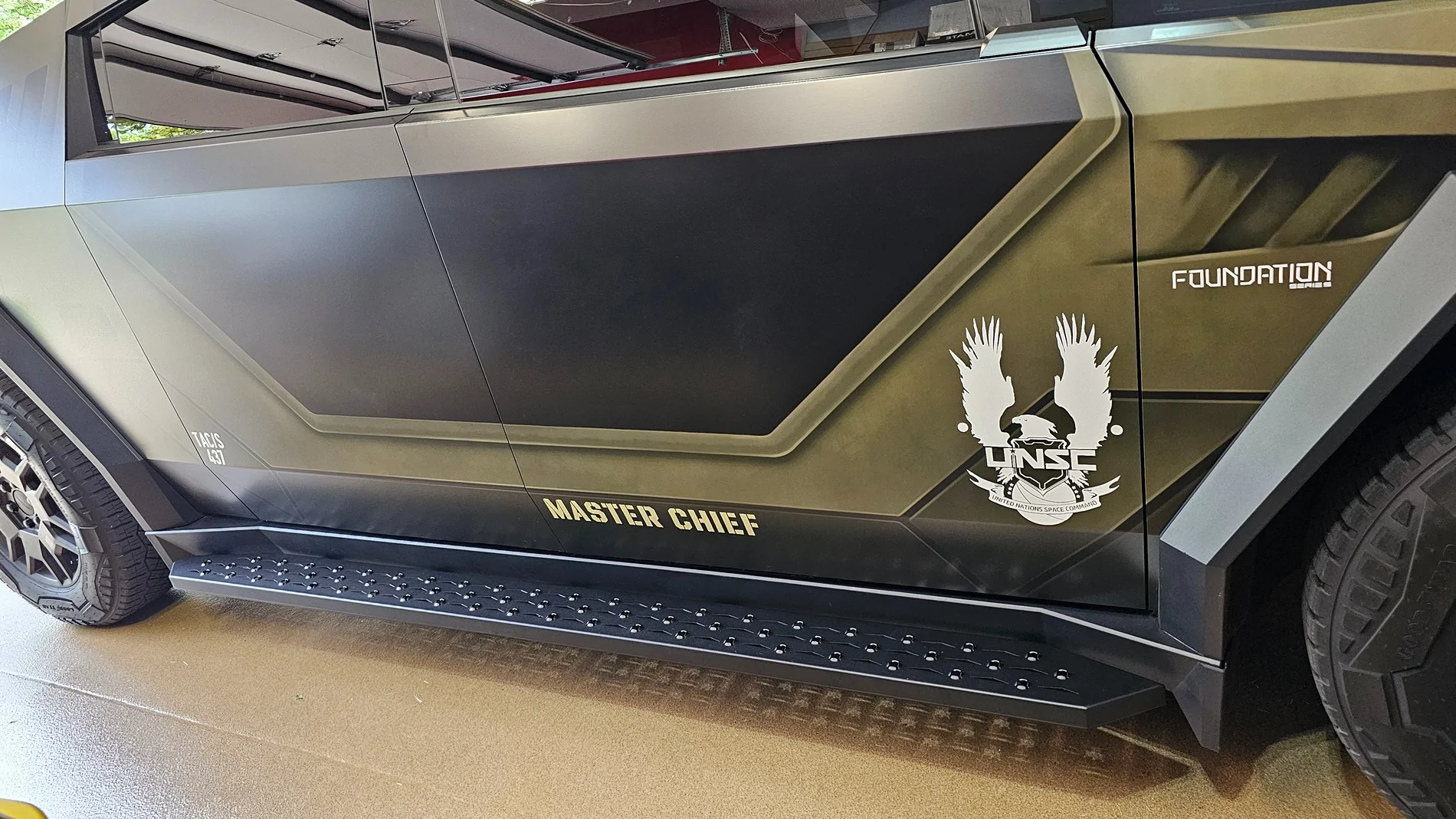 Tesla Cybertruck Side Steps / Running Boards recommendations? 20240716_163208