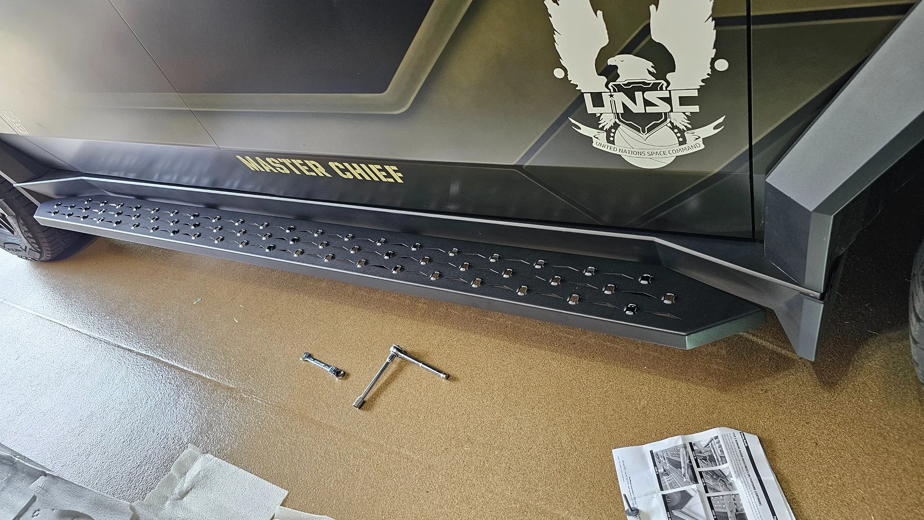 Tesla Cybertruck Side Steps / Running Boards recommendations? 20240716_154006
