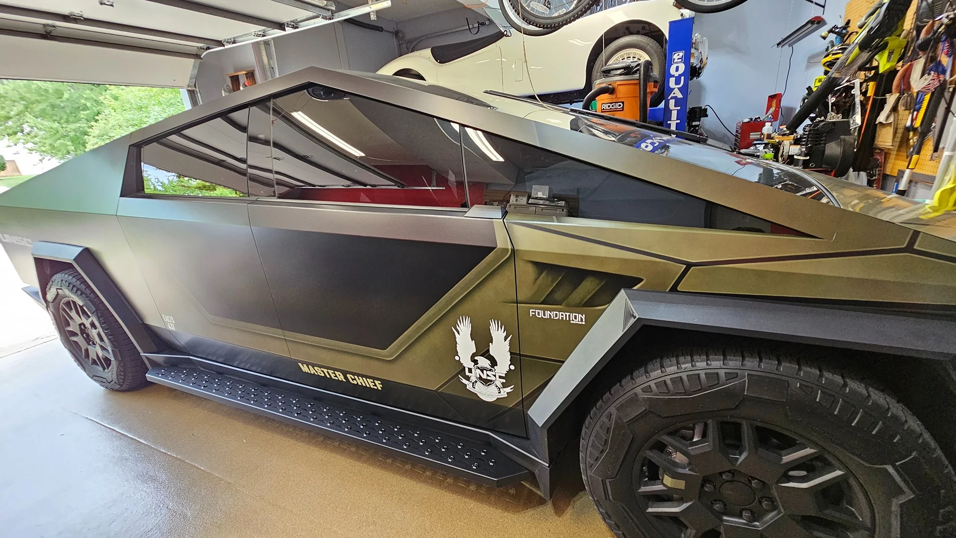 Tesla Cybertruck Side Steps / Running Boards recommendations? 20240716_163158