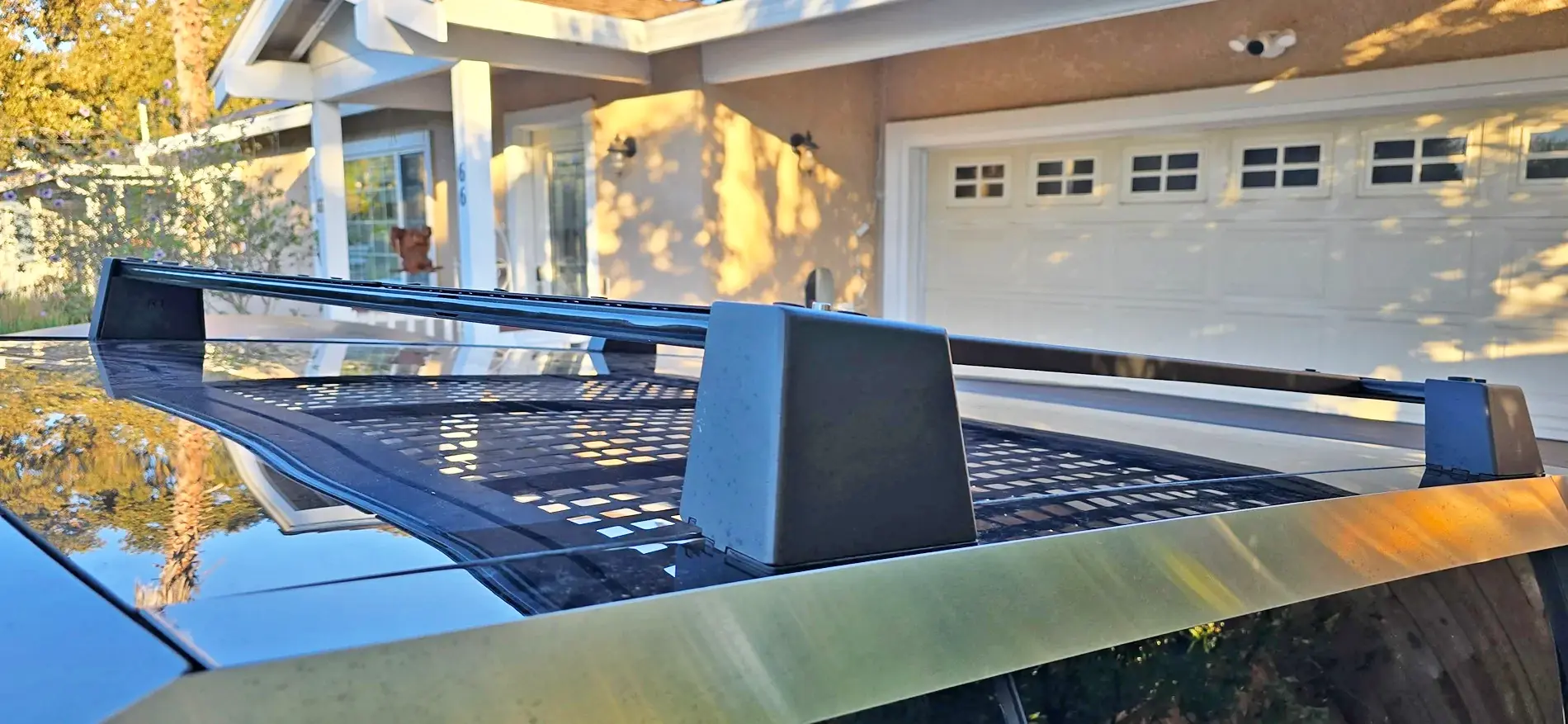 Tesla Cybertruck Glass roof rack made by combining a few different parts (DIY) 106073-825e524e21c74ab9344c7cd096c754fe (1)