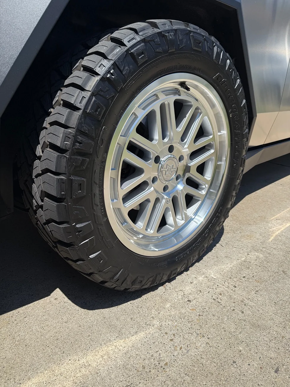 Tesla Cybertruck Anyone try these Hubcaps? - I like the look. 1760201334277-m