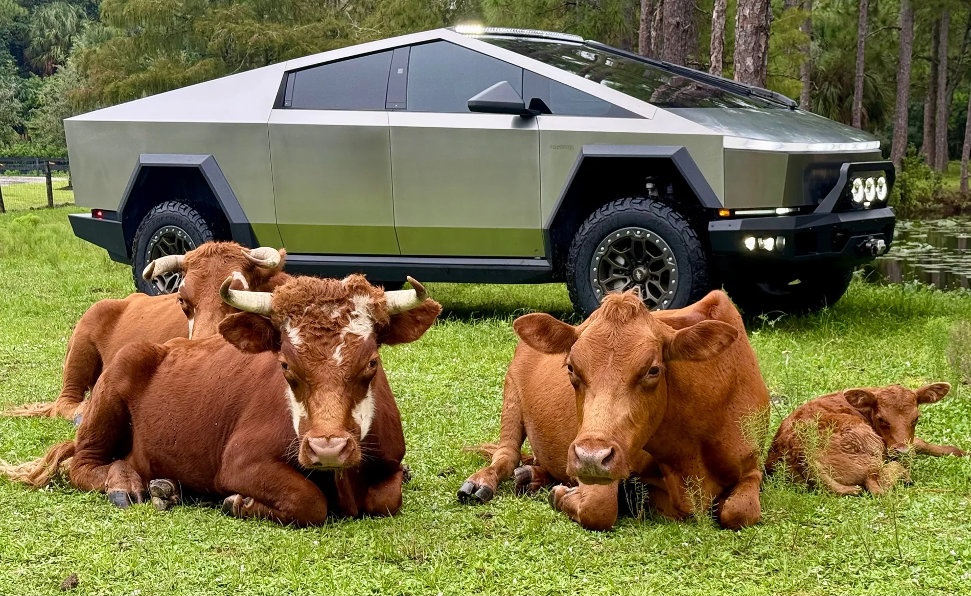 Tesla Cybertruck Custom 20” Cyber Rover Wheels with KO3 tires IMG_5570