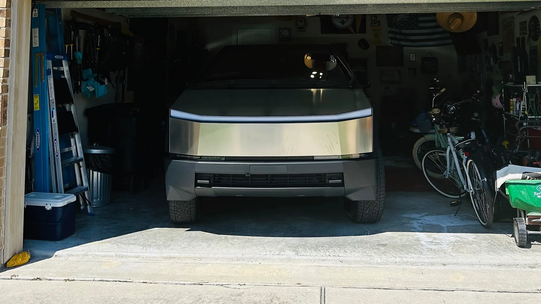 Tesla Cybertruck 2025 AWD 2 weeks in GOOD BAD and UGLY IMG_2897