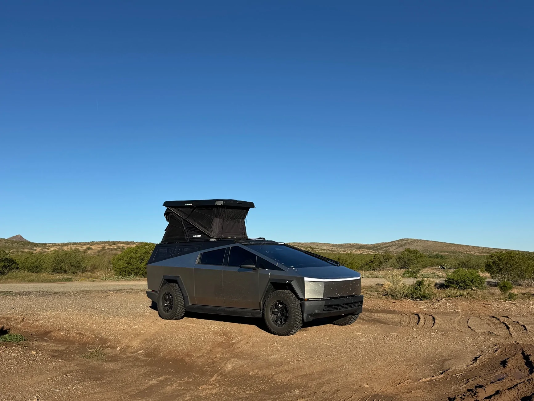 Tesla Cybertruck Introducing Urander CyberCamp Pano - 360° Panoramic Cybertruck Roof Top Tent RTT IMG_4991
