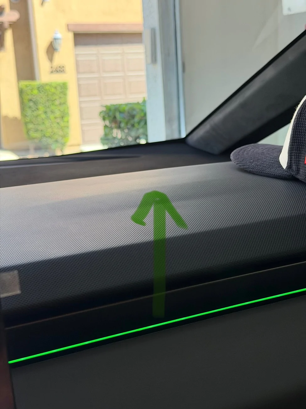 Tesla Cybertruck Dash board cover - does this look normal ? IMG_7075