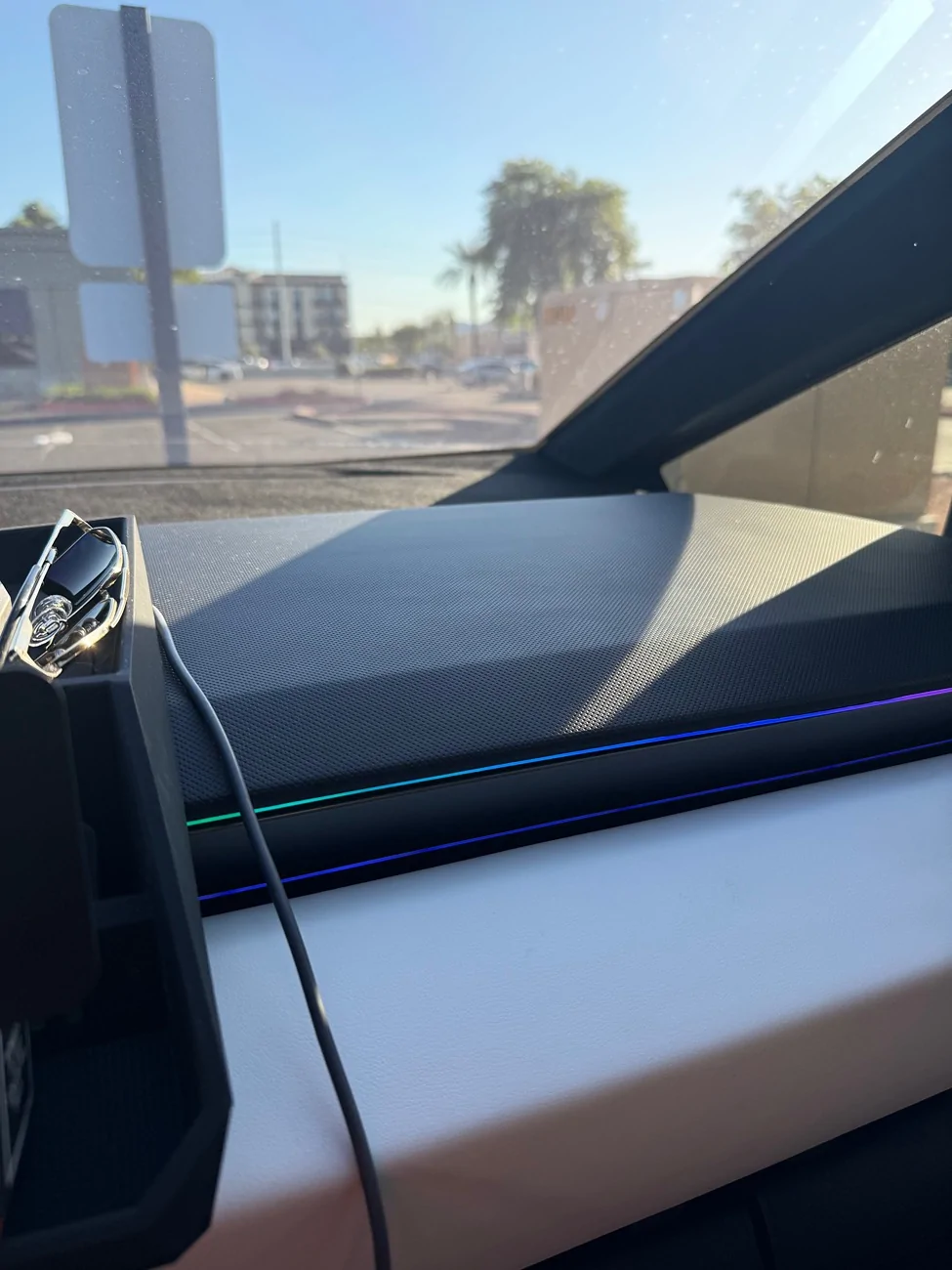 Tesla Cybertruck Dash board cover - does this look normal ? IMG_6624