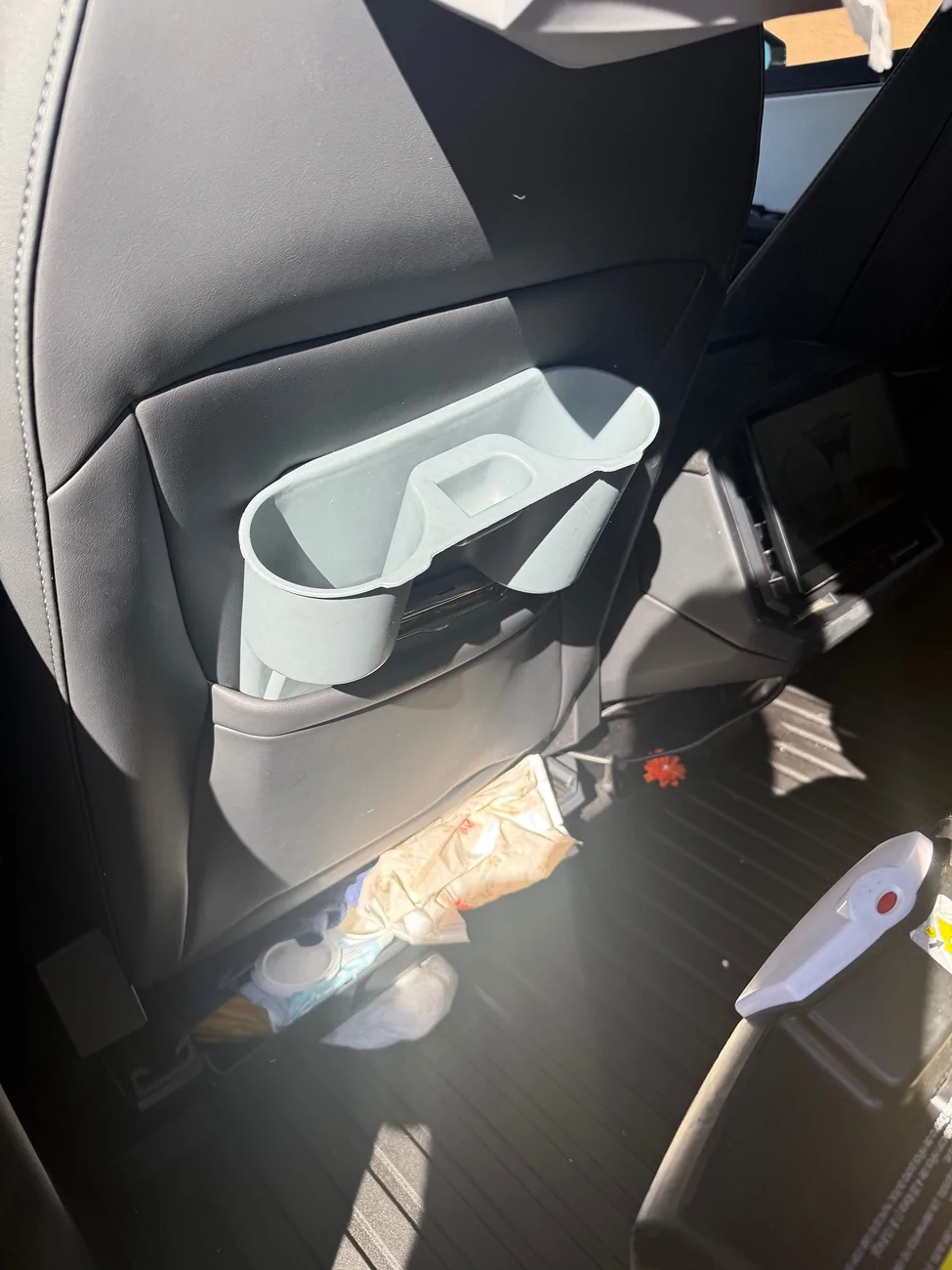 Tesla Cybertruck Rear cup holder solution? IMG_6655