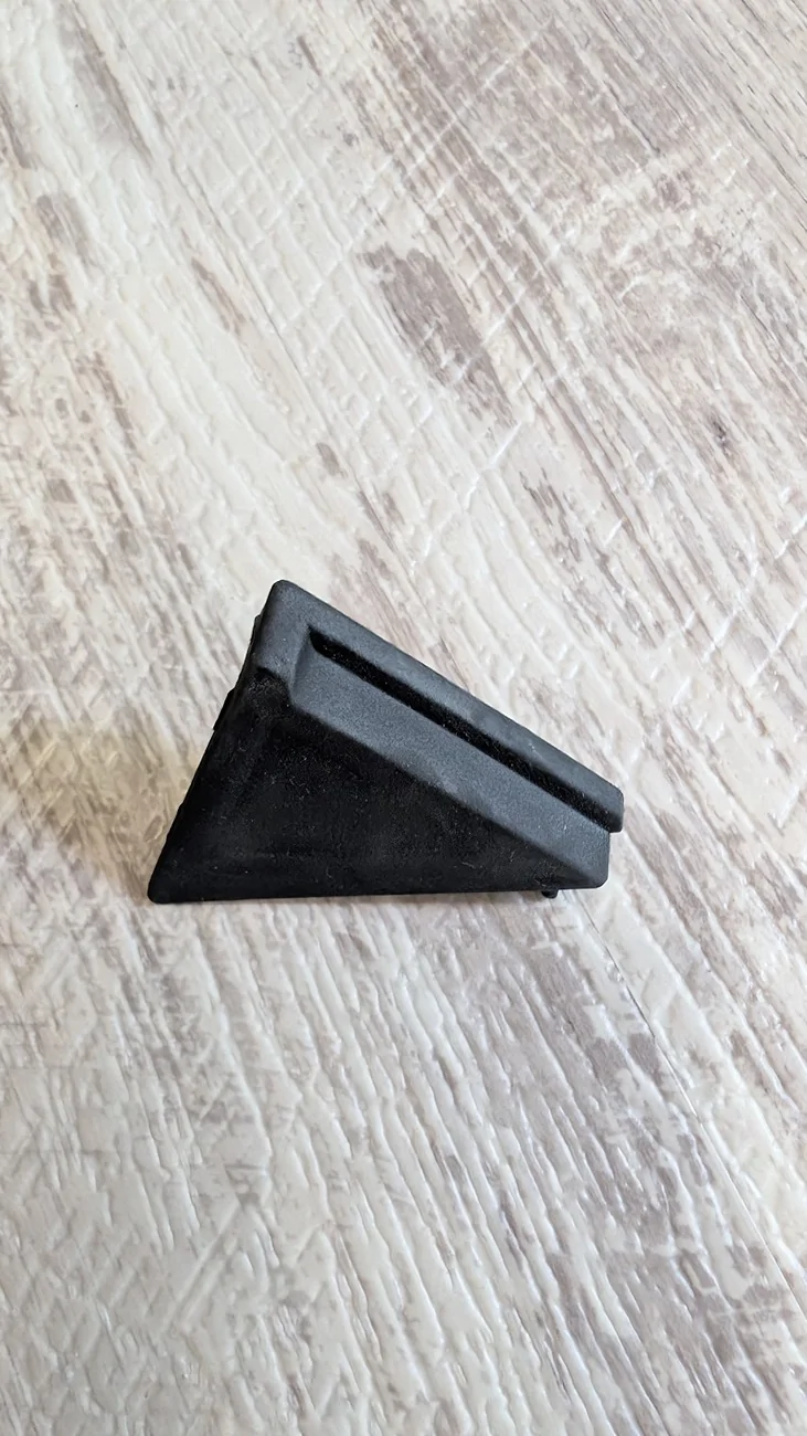 Tesla Cybertruck What is this part? 1000015541