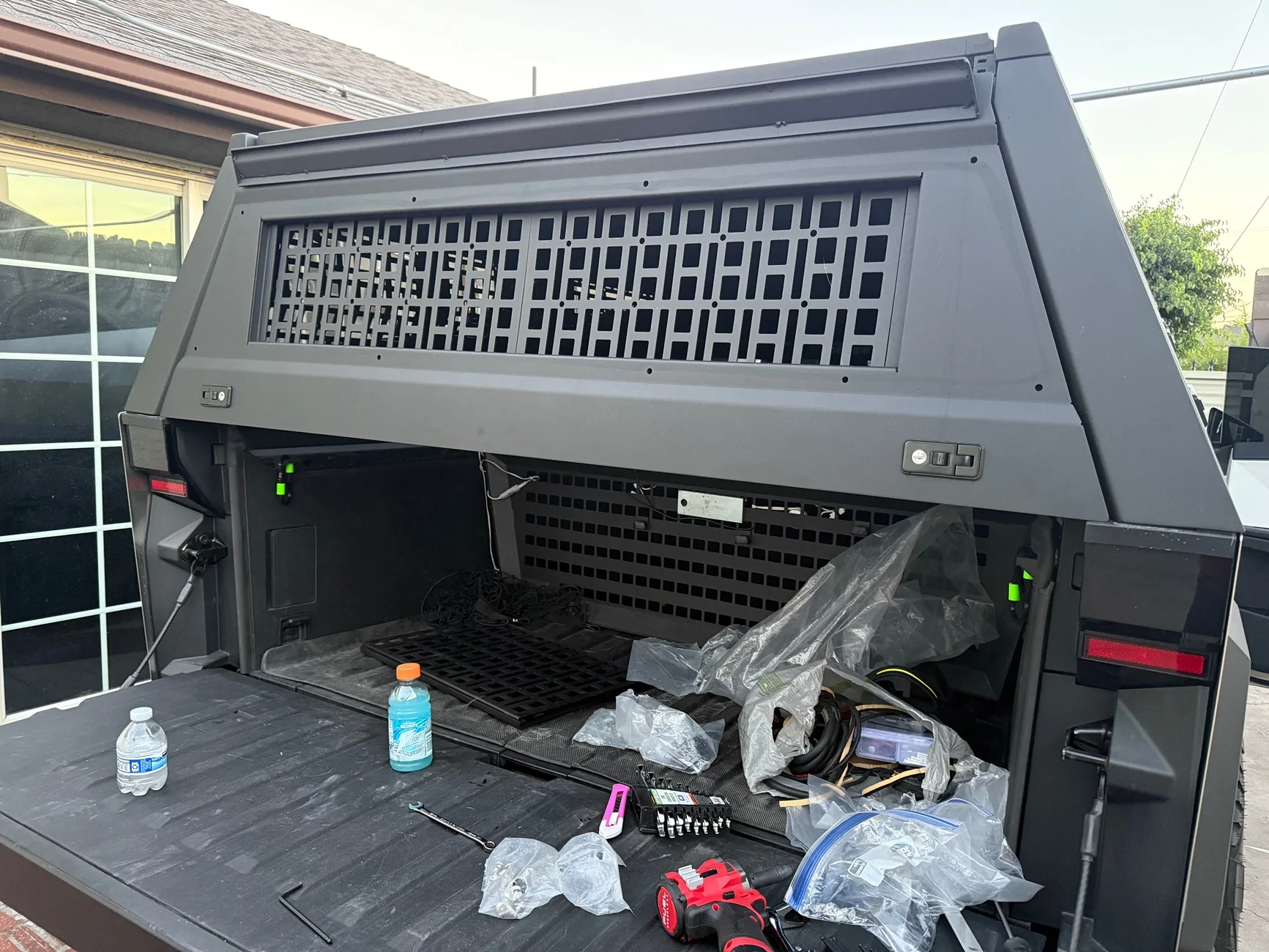 Tesla Cybertruck Urander Bed Cap Ideas & Setups IMG_8633